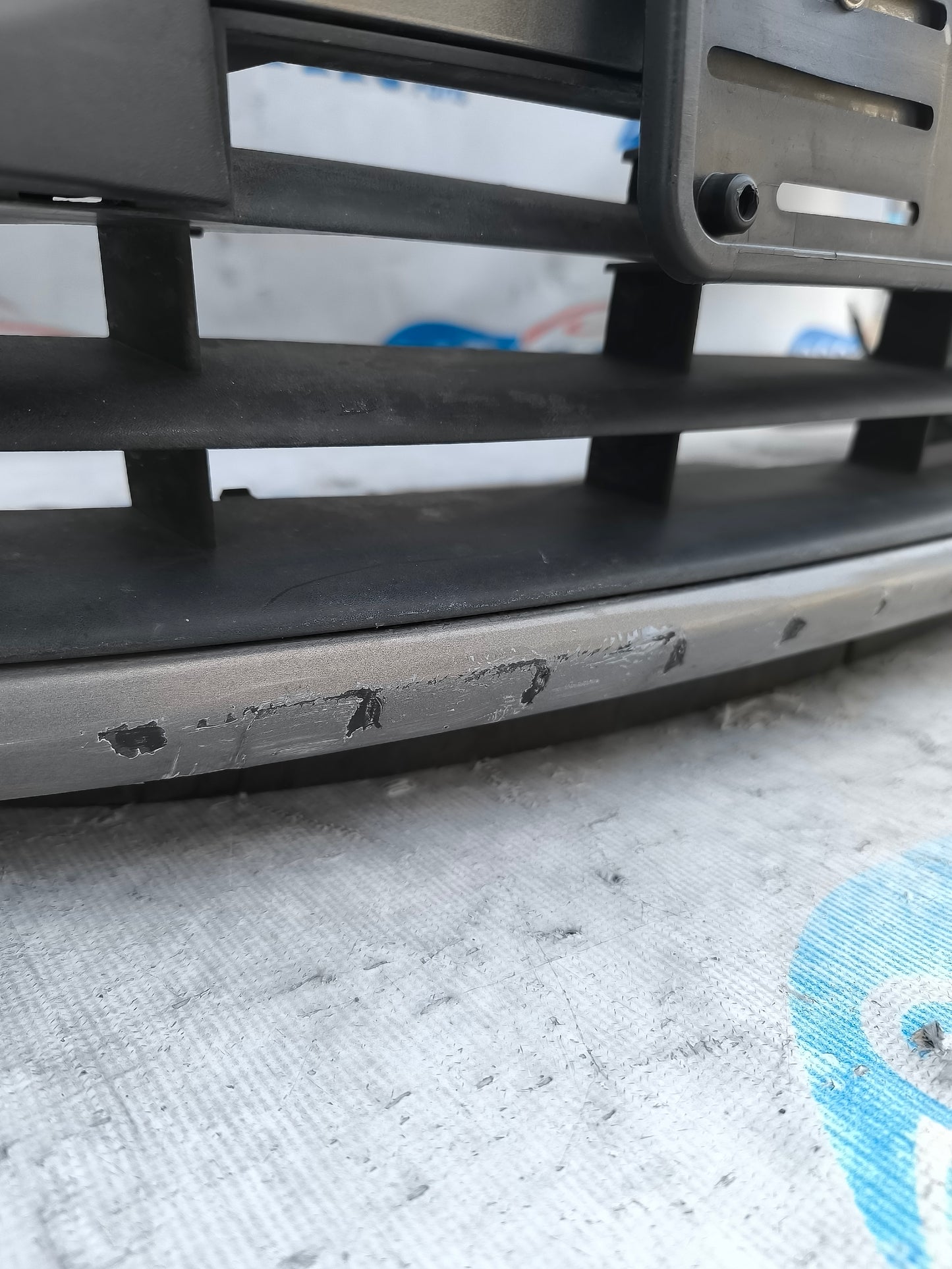 Opel Meriva B ecoAG5846 mittelgraue Frontstoßstange