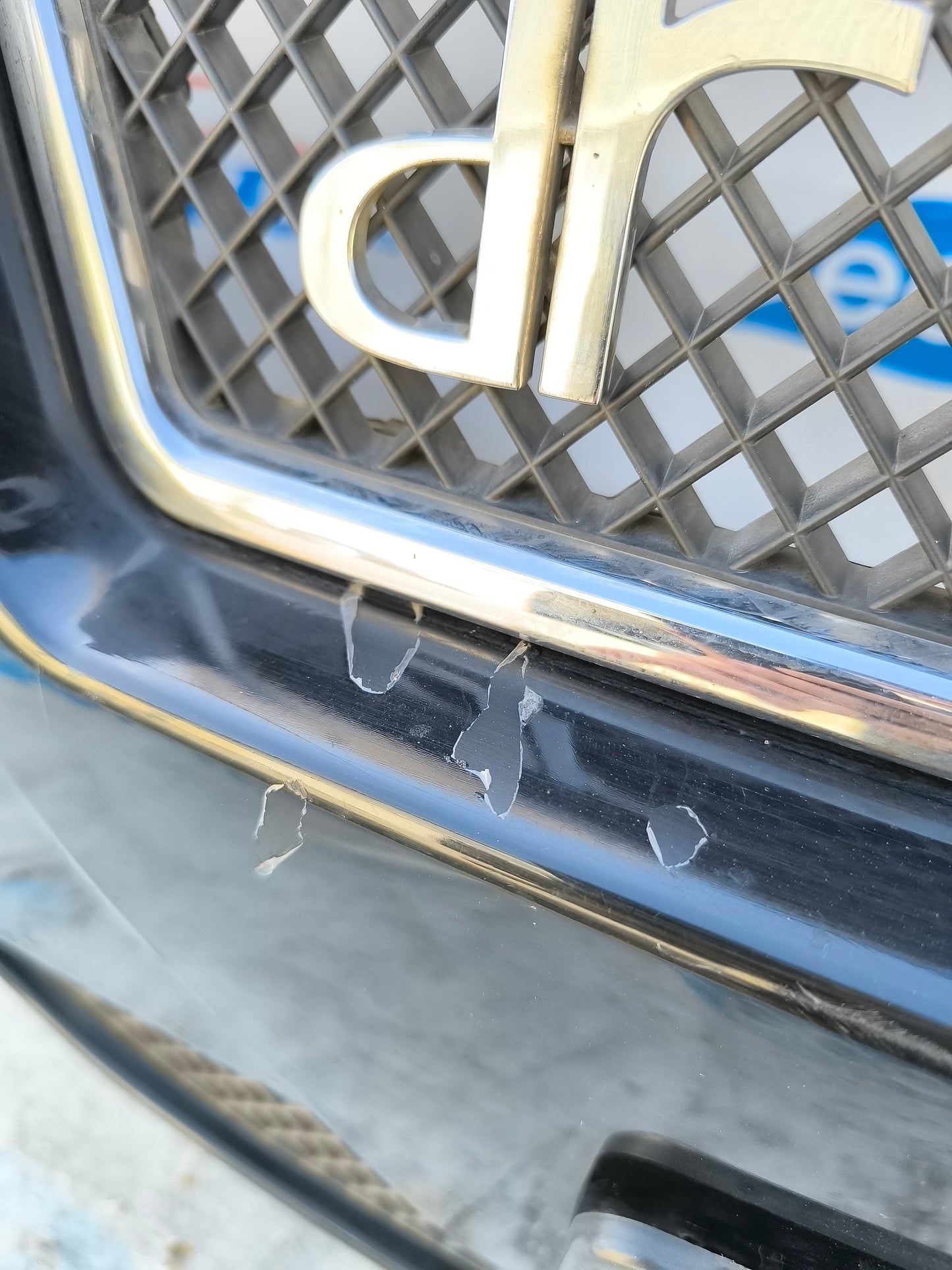 Black front bumper DR1 ecoAG5713