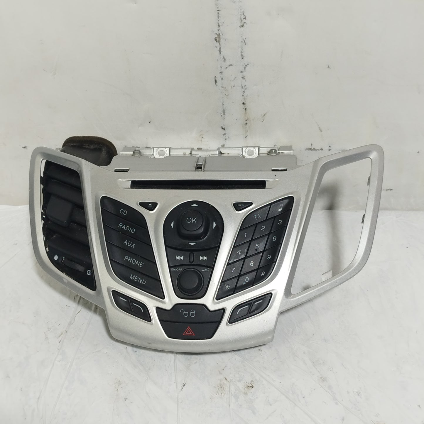 Autoradio Ford Fiesta 2010 cod: 8A6T-18C815-BN ecoAC15917