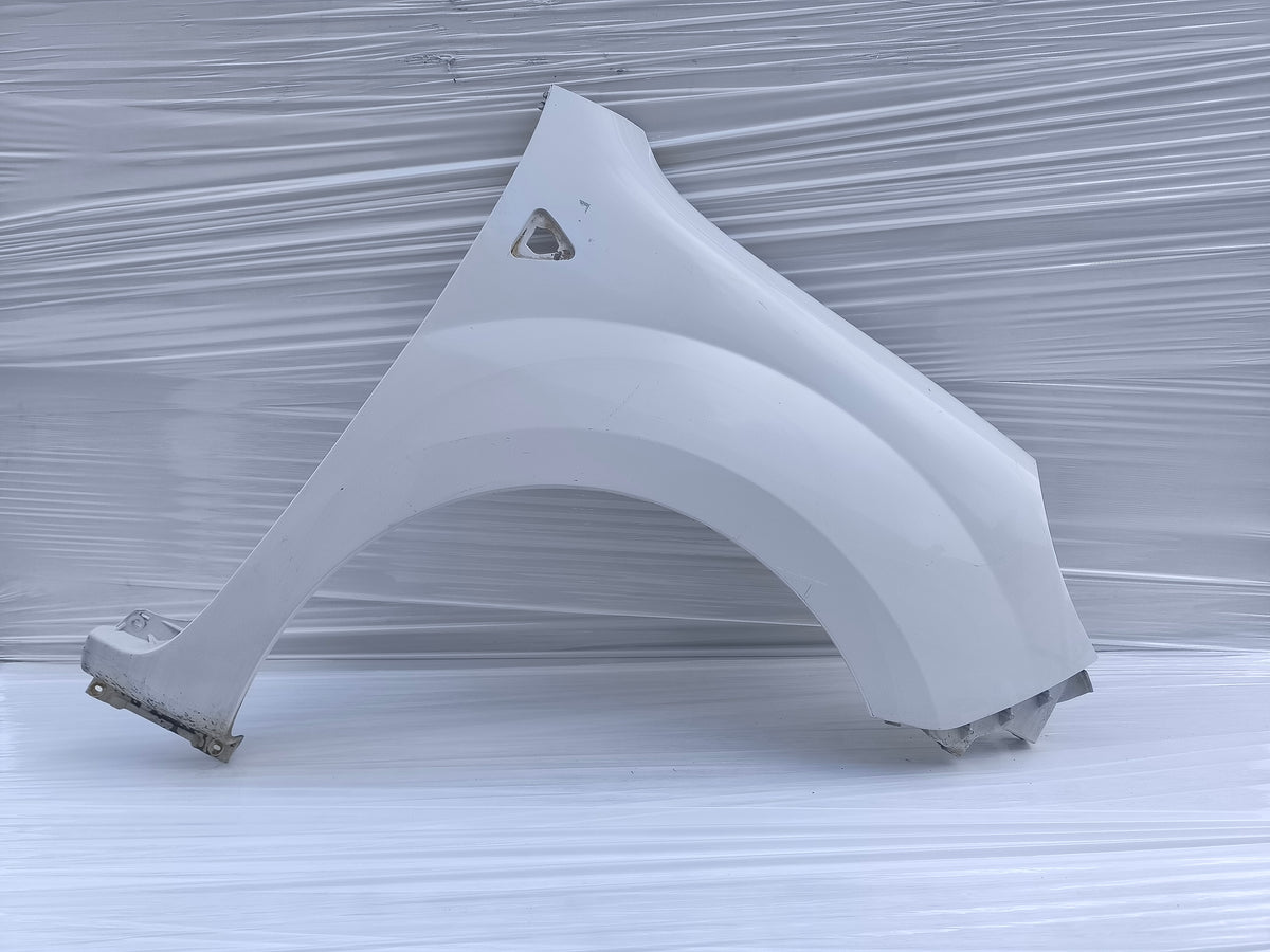 Parafango dx bianco Renault Kangoo II anno 2008-2013 ecoAG9998