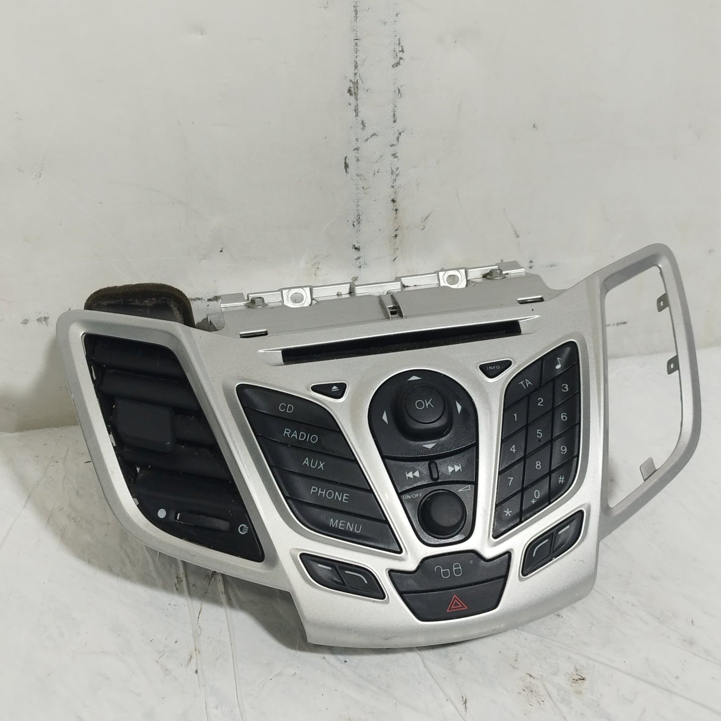 Autoradio Ford Fiesta 2010 cod: 8A6T-18C815-BN ecoAC15917