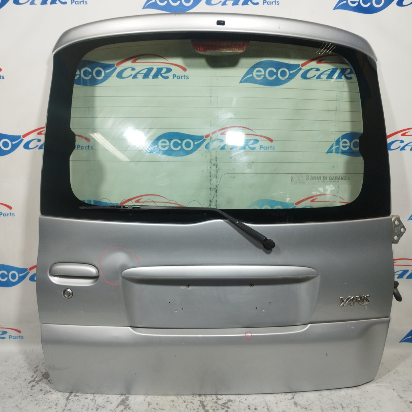 Toyota Yaris Verso 2001 ecoAC8162 silver grey rear hatch