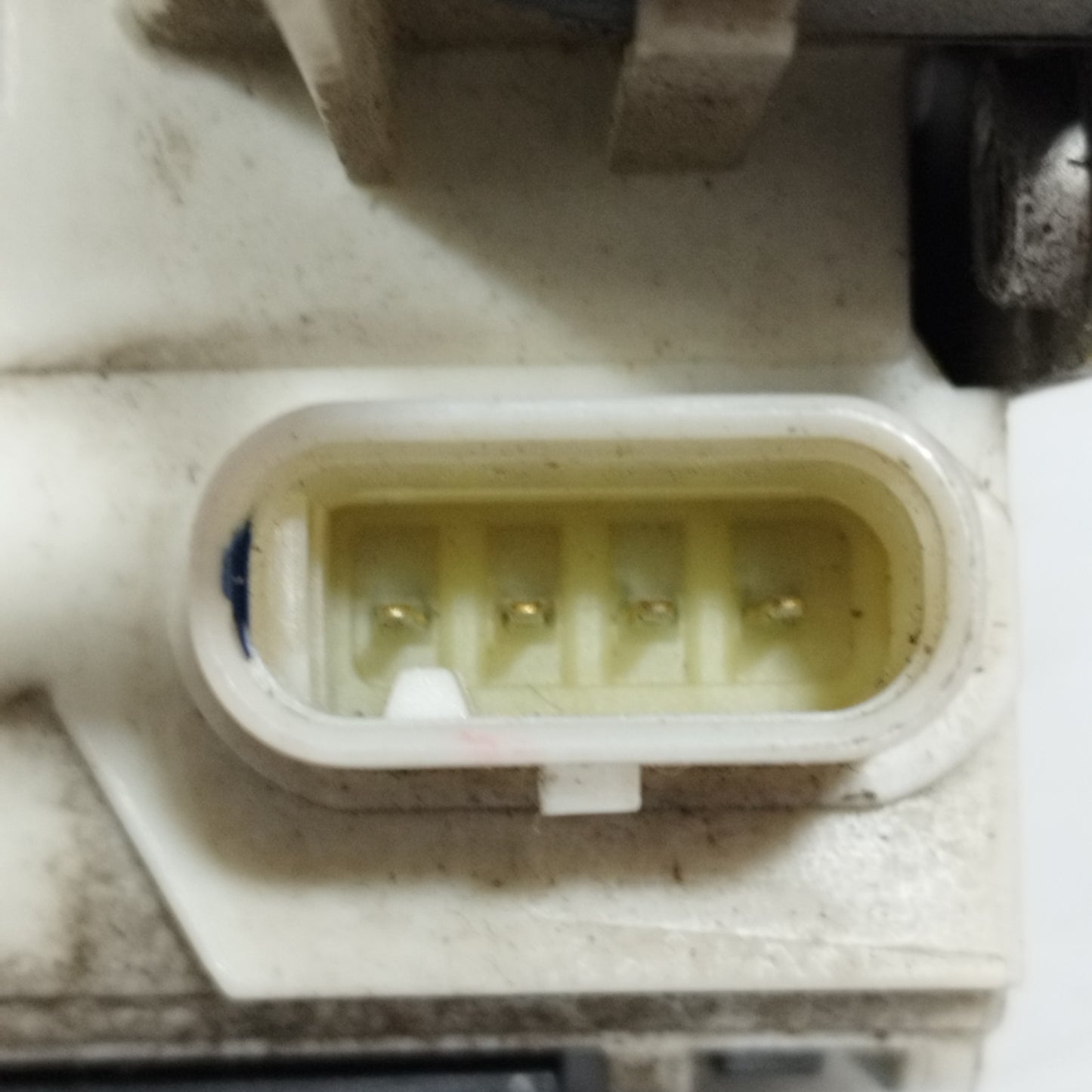 Front left lock Mercedes C-Class W204 2010 Code:A2047201535 ecoAC11118