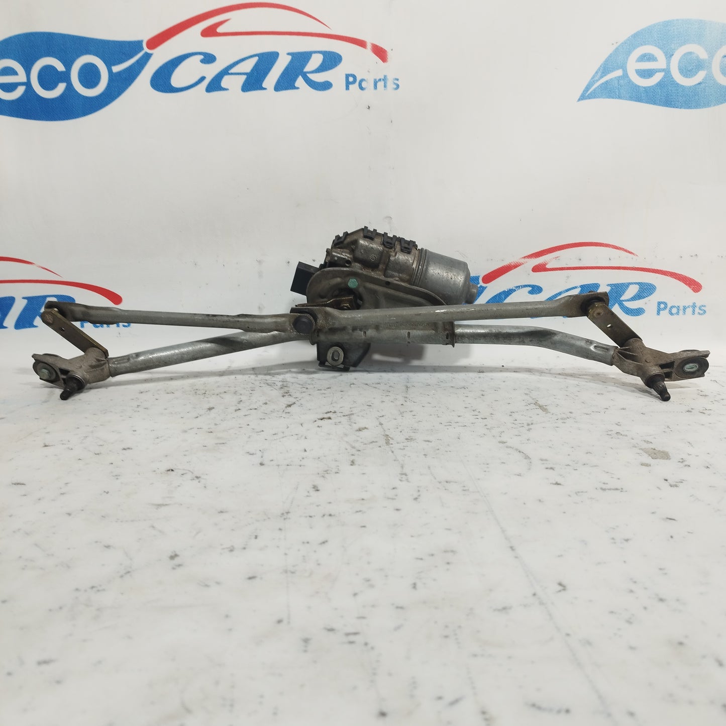 Volkswagen Passat 2003 Front Windshield Wiper Motor 4 Pin Code: 3b1955113d ecoAC8681