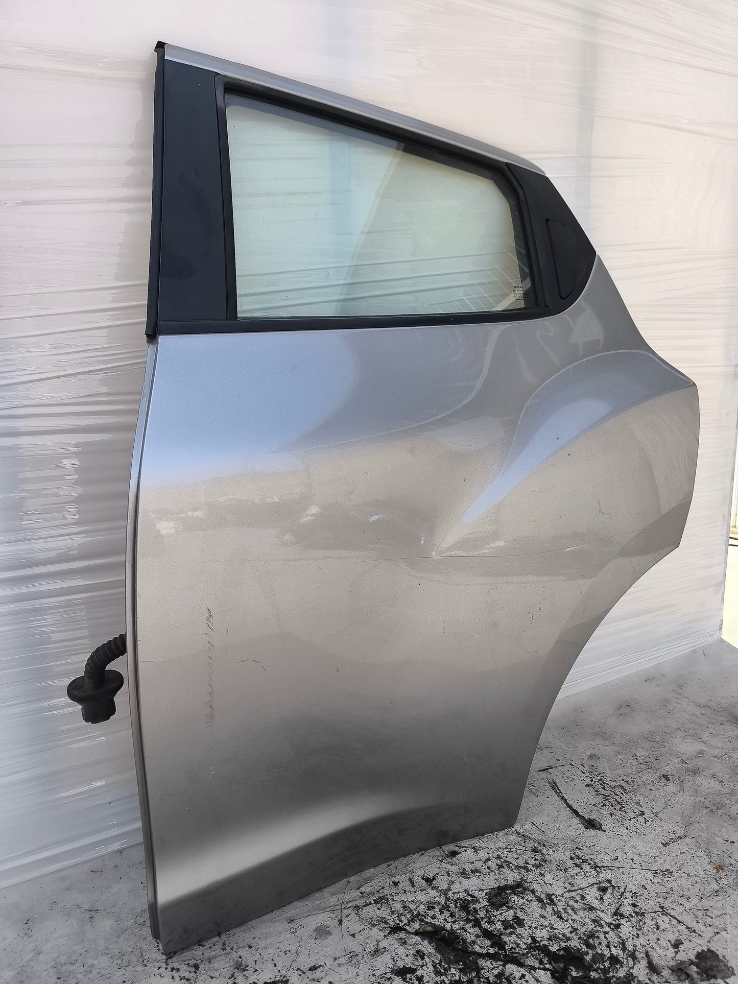 Sportello posteriore sx grigio Nissan Juke (F15) anno 2010-2019 ecoAG8603