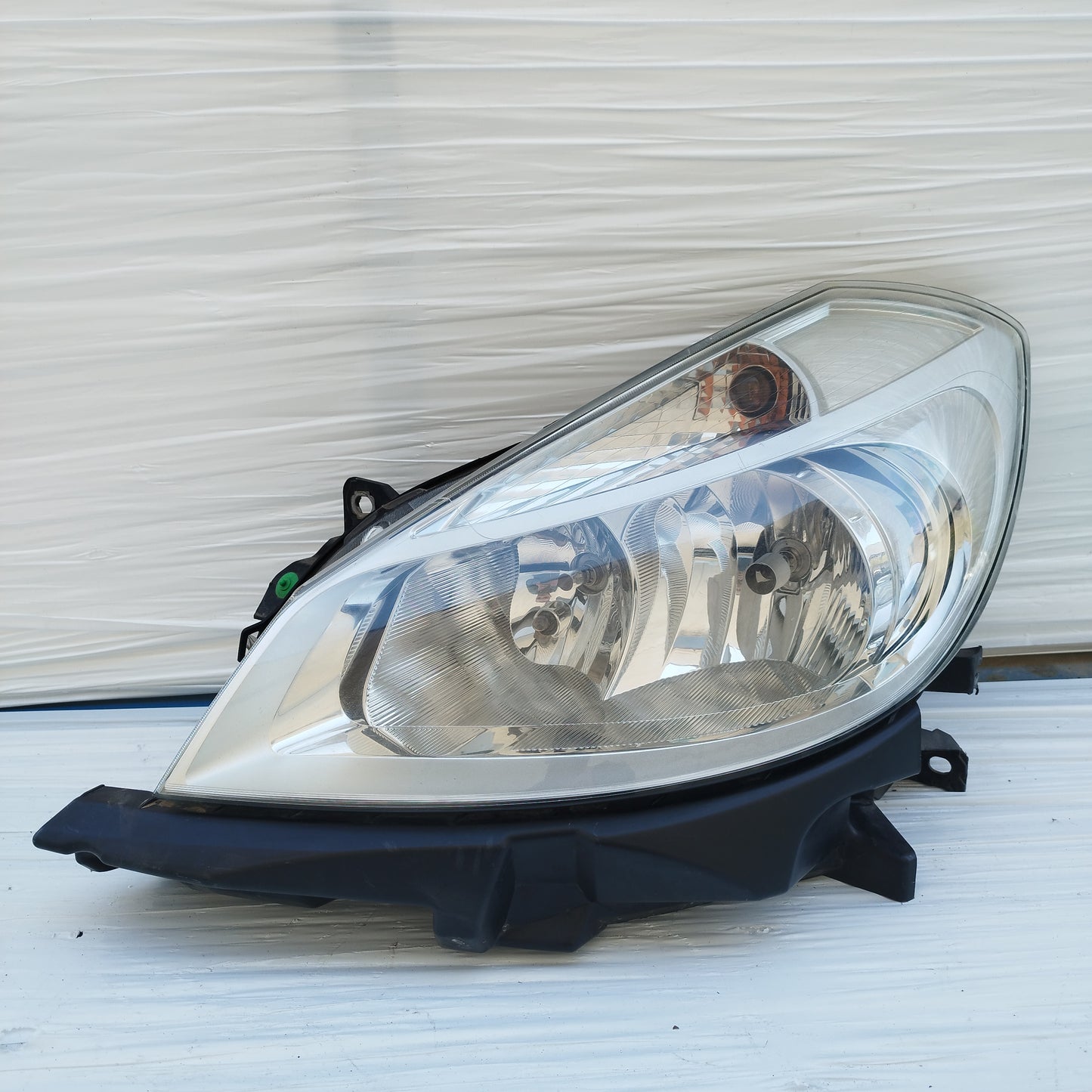 Fanale anteriore dx Renault Clio 2008 cod: 8200244889 ecoDM074