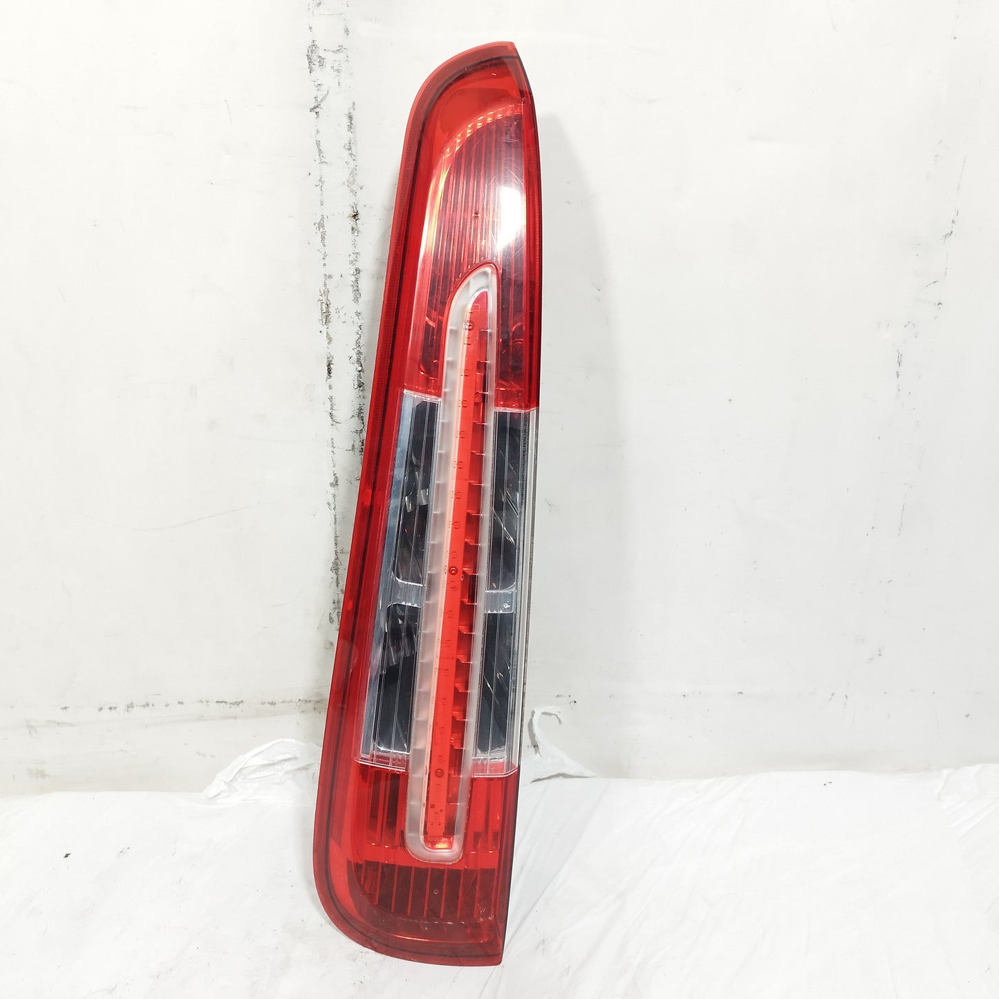 Fanale posteriore sx a led Ford C-Max I (DM2) 2007-2010 ecoAC16554