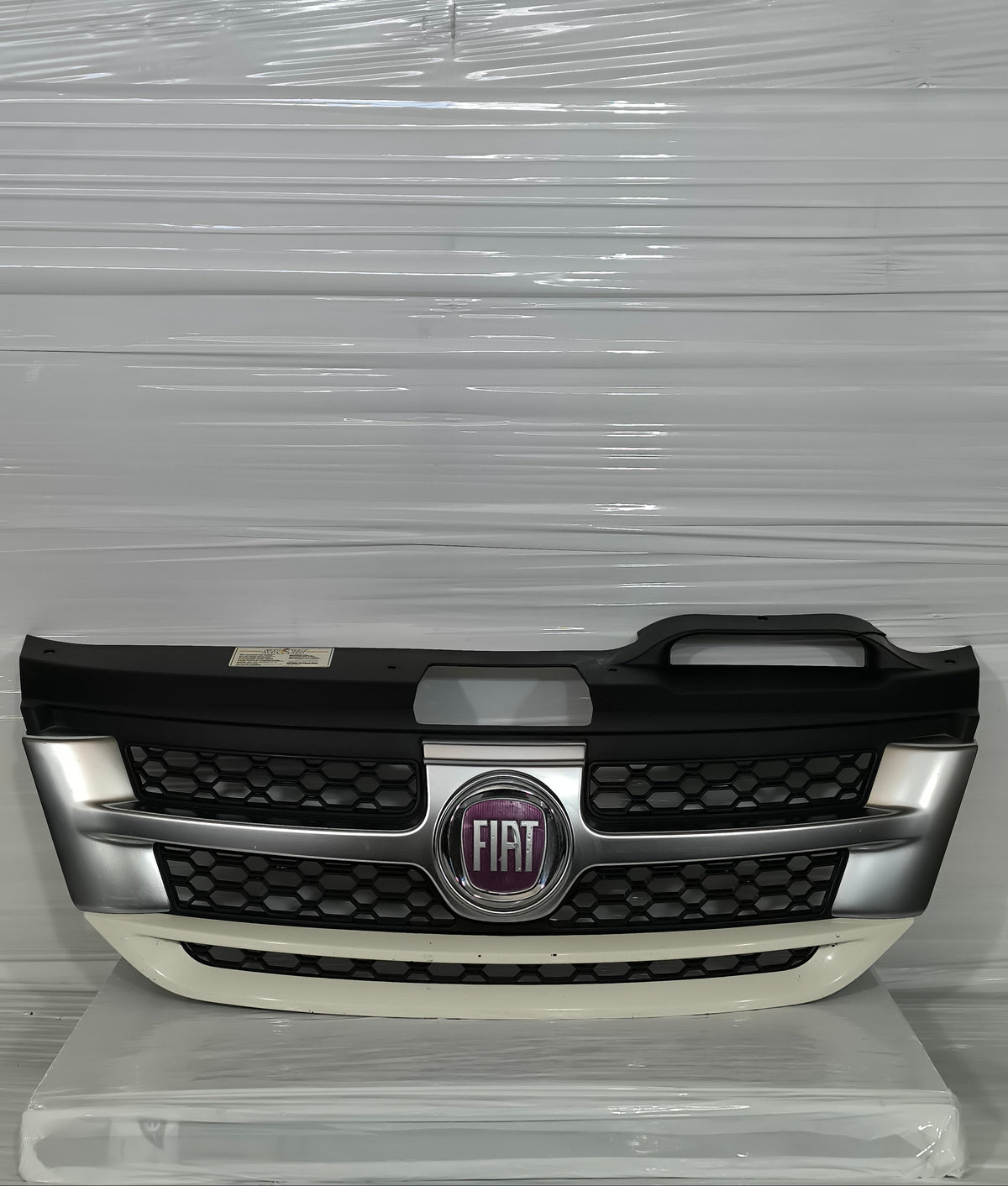 Mascherina anteriore bianco Fiat Freemont anno 2011-2016 cod: 55000802 ecoAG9753