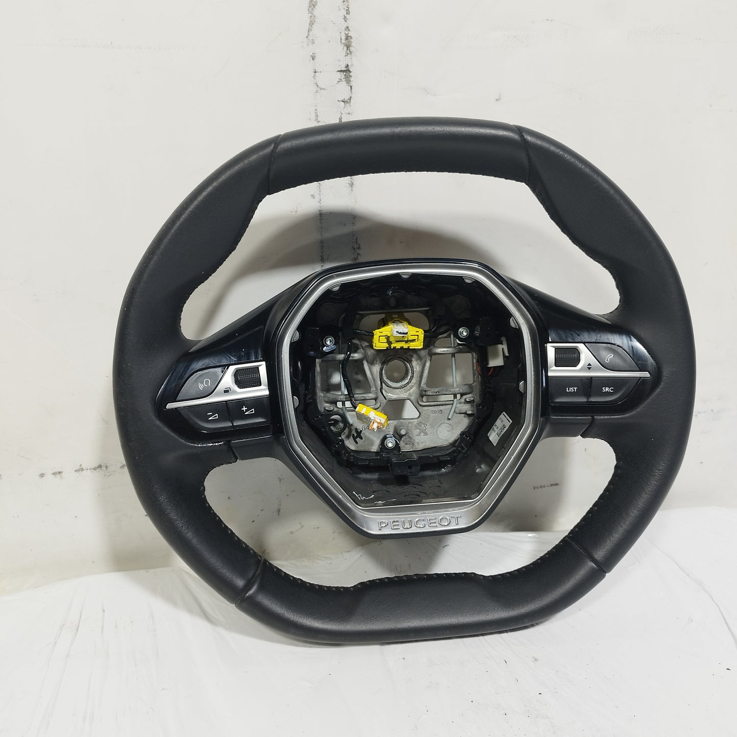 Volante Peugeot 2008 II (P24) 2019-2024 cod: 98255044zd ecoAC15625