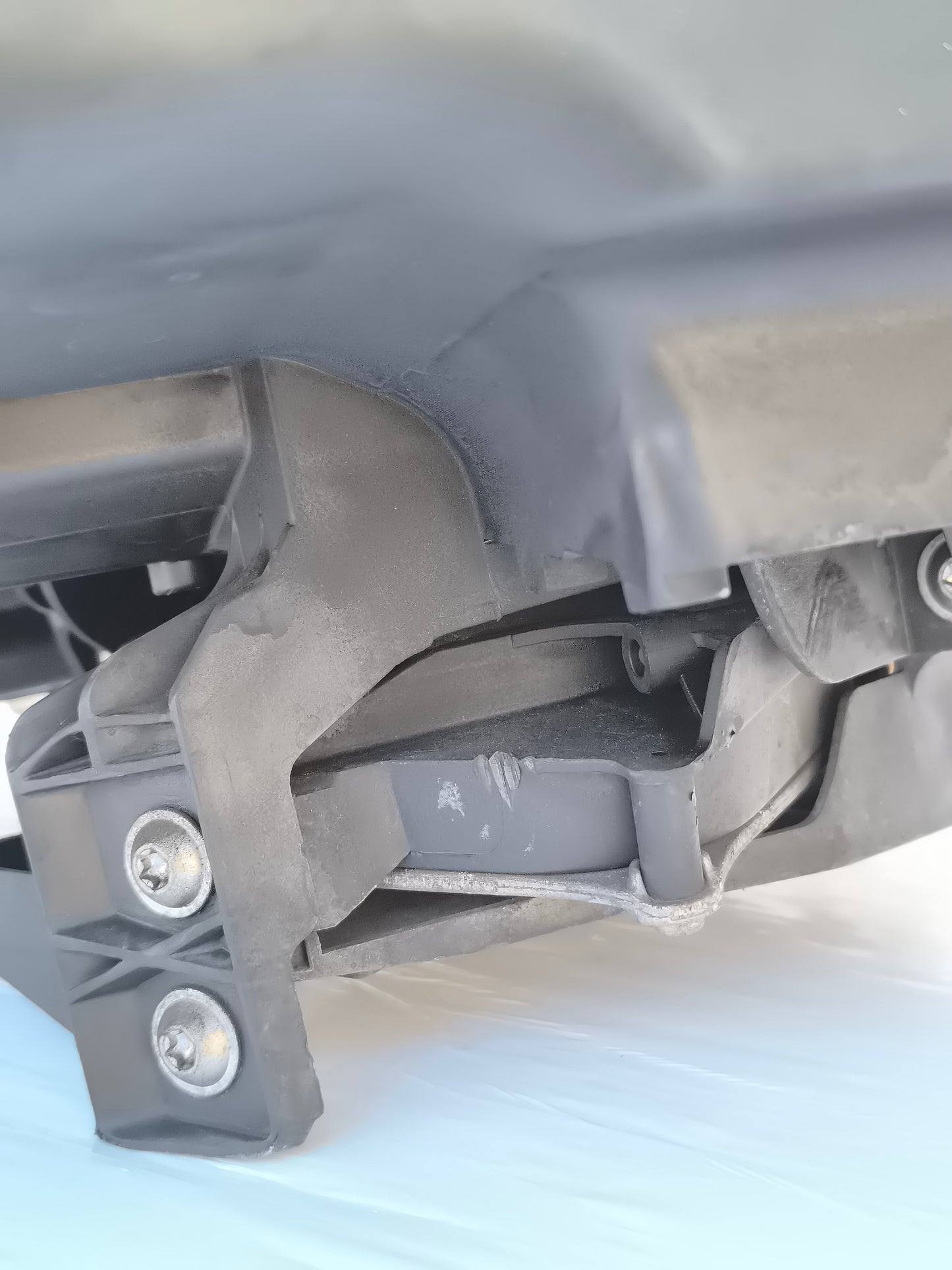 Linker Frontscheinwerfer Lancia Delta Baujahr 2010 (H7) ecoAG7030