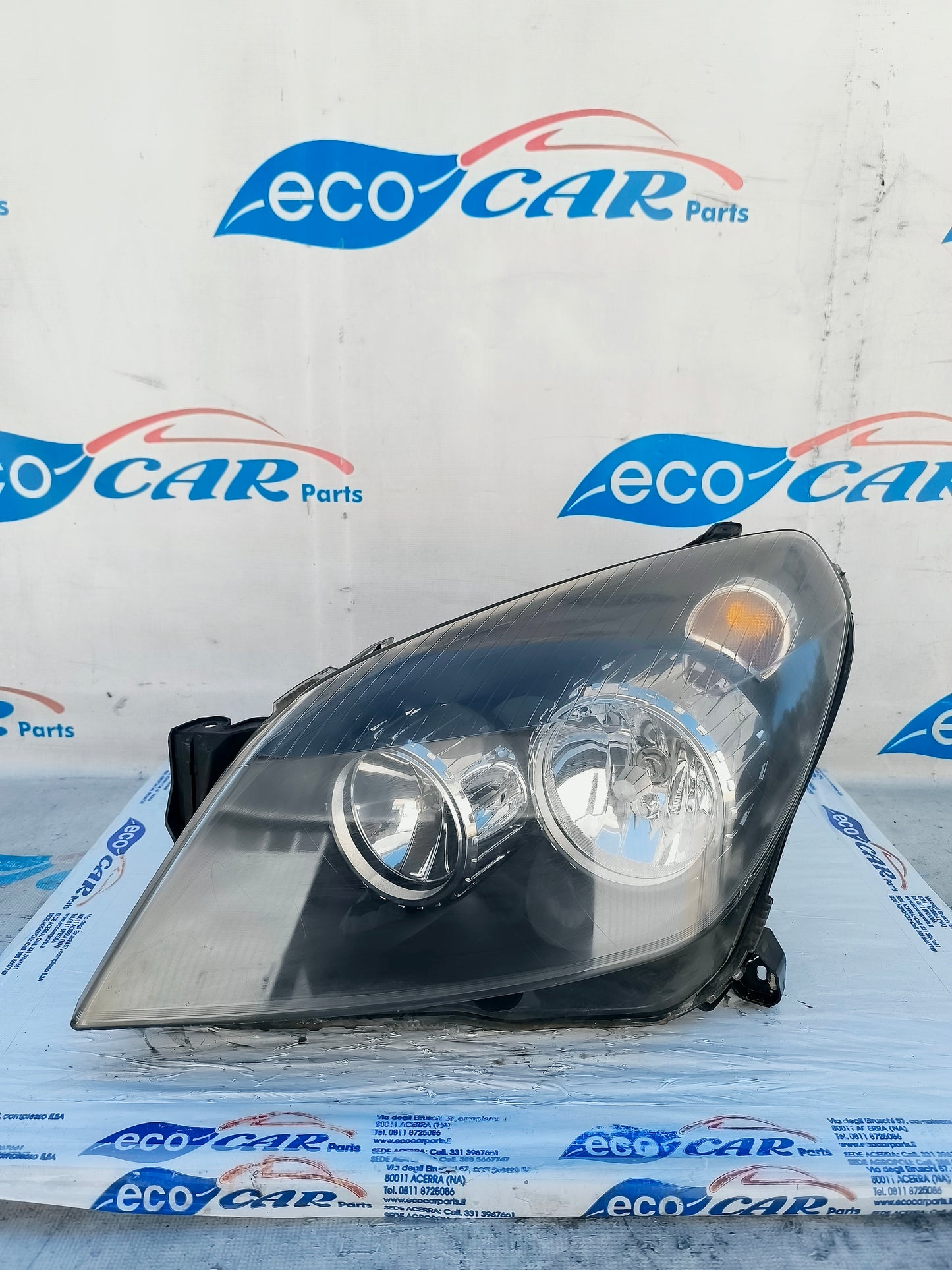Front left headlight Opel Astra H (black background) year 2005 ecoAG6327