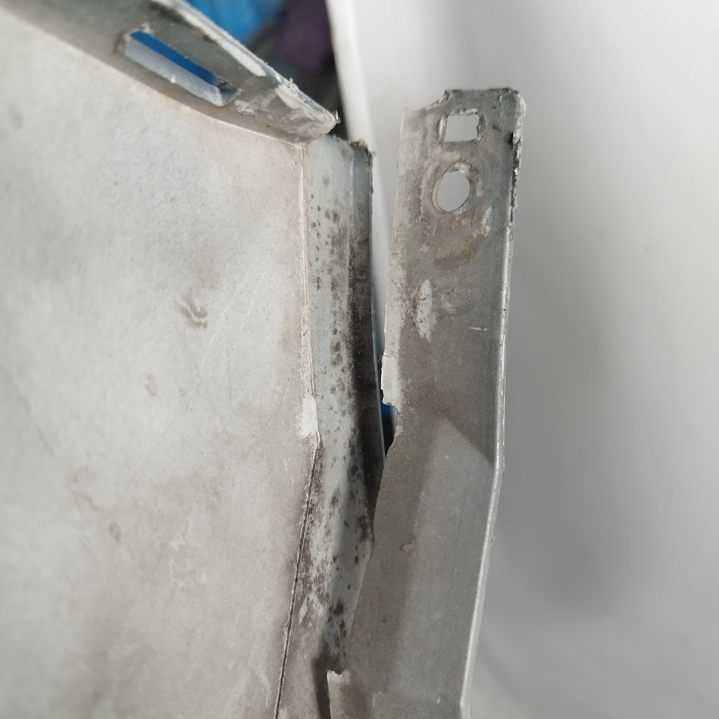 Frontstoßstange in Dunkelgrau für Opel Astra J 2010 ecoAC13079