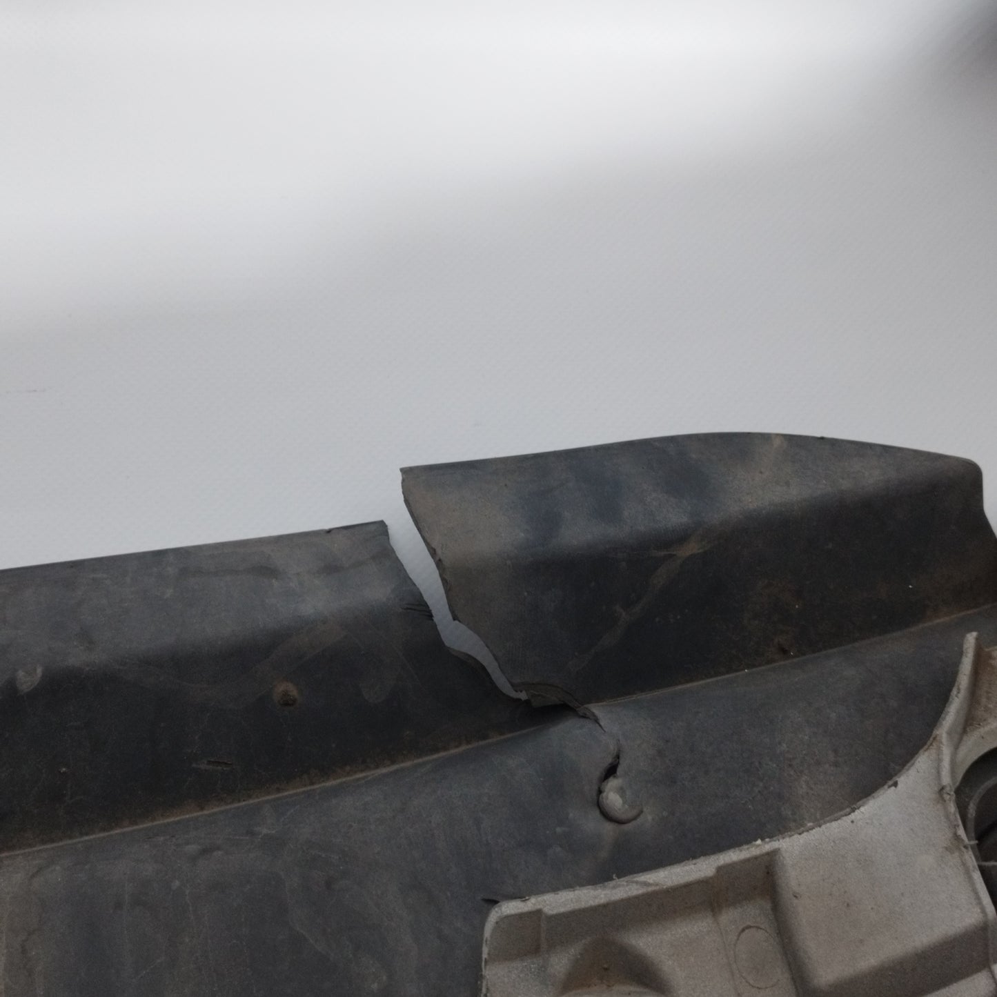 Paraurti posteriore bianco Volkswagen Golf 6 2011 ecoAC11258