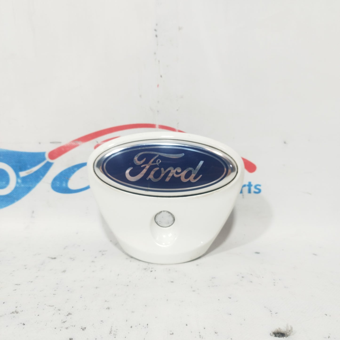 White tailgate handle Ford Ka 2014 ecoAC9433