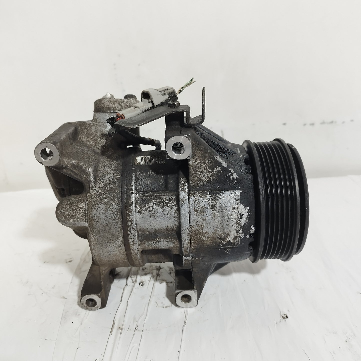 Compressore a / c Toyota Yaris / Auris 1.3 B 2002-2011 (2 pin) cod: 5ser09c ecoAC15541