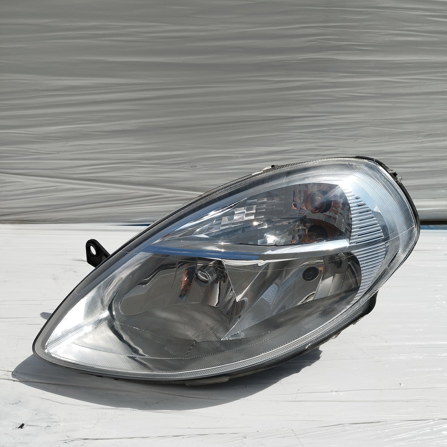 Fanale anteriore sx Lancia Ypsilon 2003-2006 DEPO cod: 08-666-1114L ecoDM068