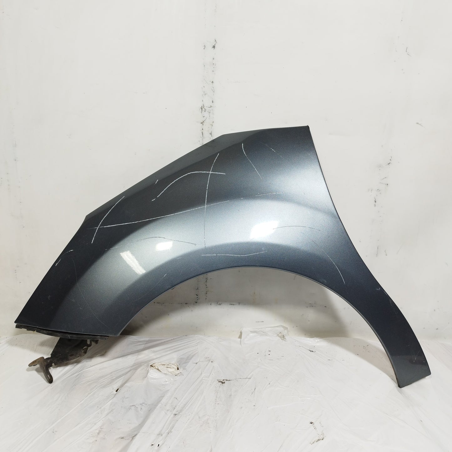 Parafango anteriore sx grigio scuro Citroen C3 2010 ecoAC14929