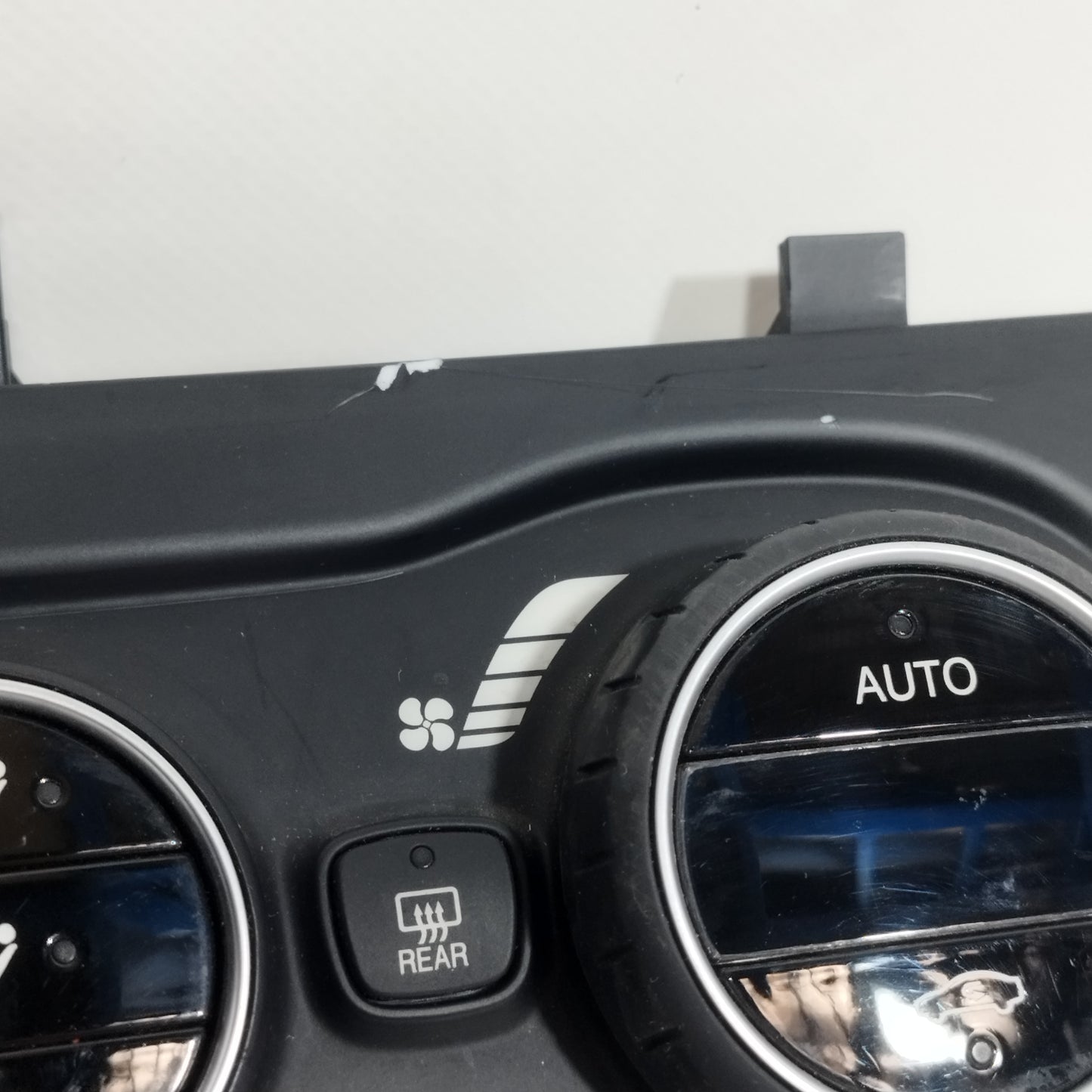 Pulsantiera A/C Fiat Tipo 2017 Codice: 07356601360 ecoAC13639