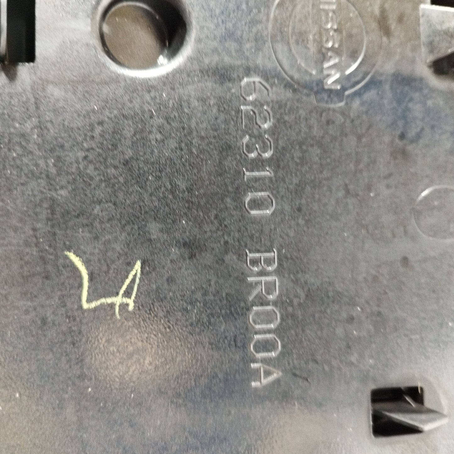 Mascherina centrale Nissan Qashqai 2012 cod: 62310br00a ecoAC14574