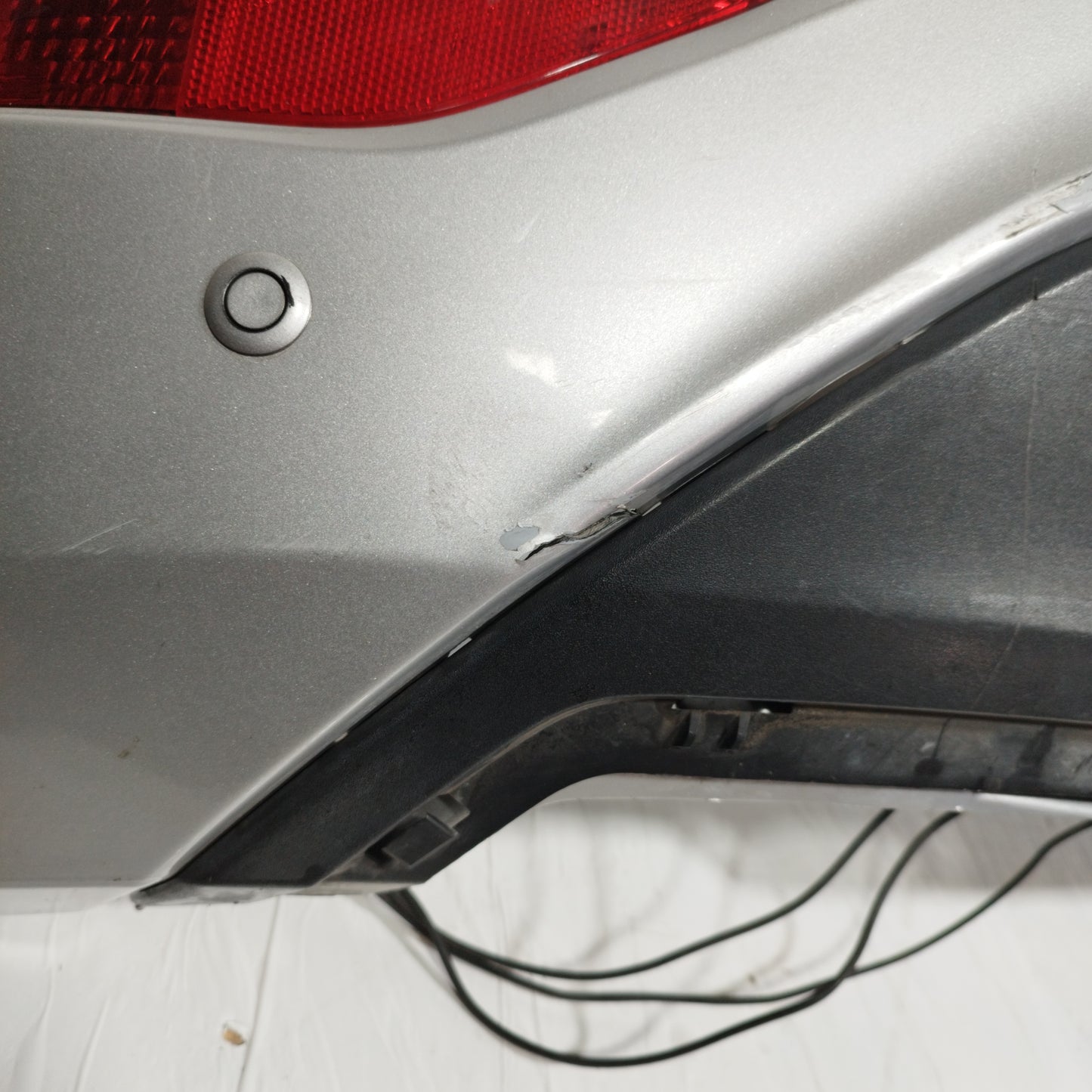 Paraurti posteriore grigio Ford Fiesta MK7 2008-2017 ecoAC15383