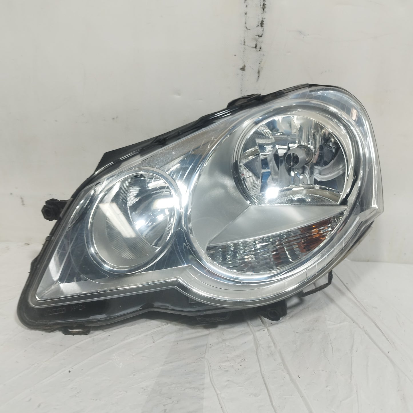 Fanale anteriore sx Volkswagen Polo 2008 cod: 89311999 ecoAC15133