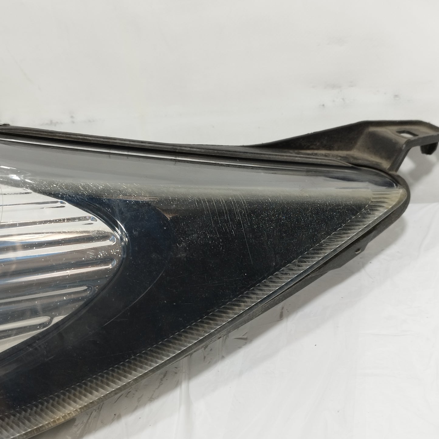 Fanale anteriore sx Ford Fiesta 2010 Cod: 8A61-13W030A ecoAC13842