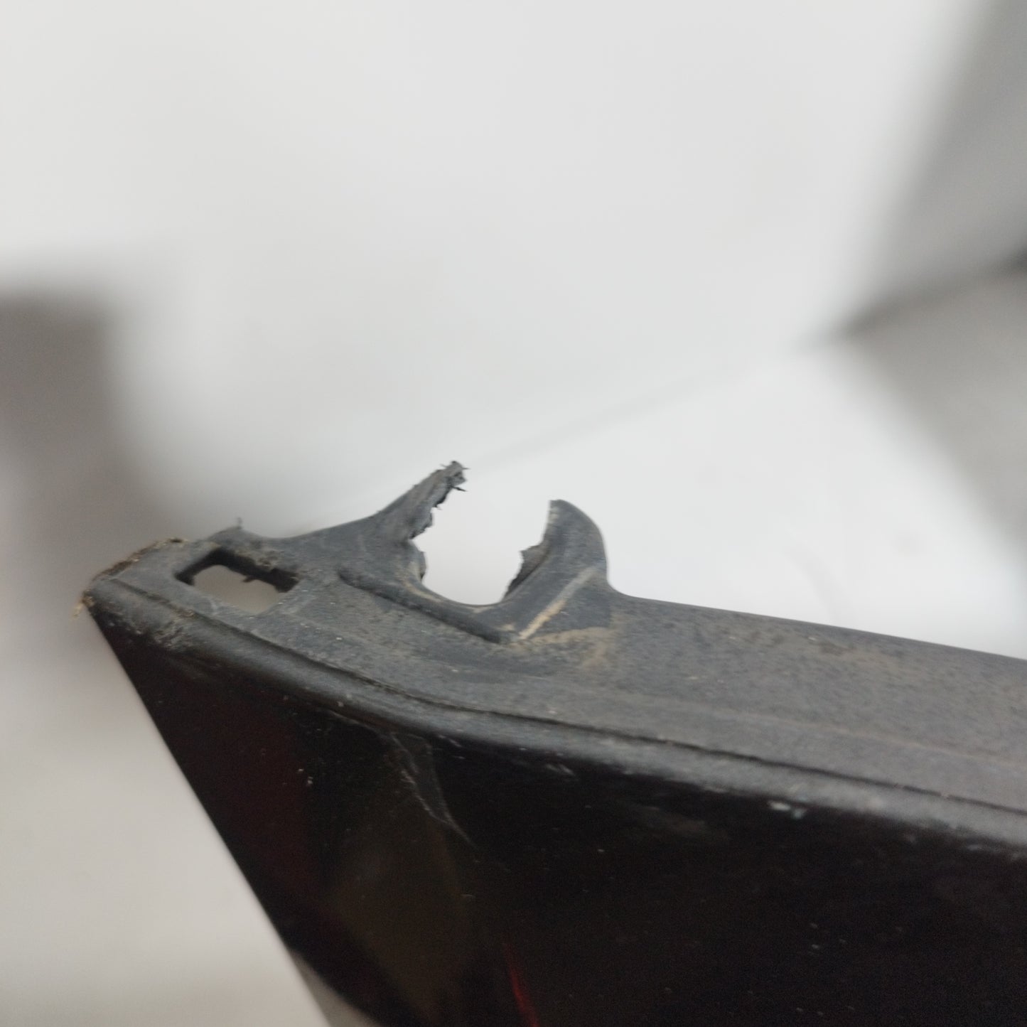 Dunkelgraue Frontstoßstange Renault Clio 2007 ecoAC11693