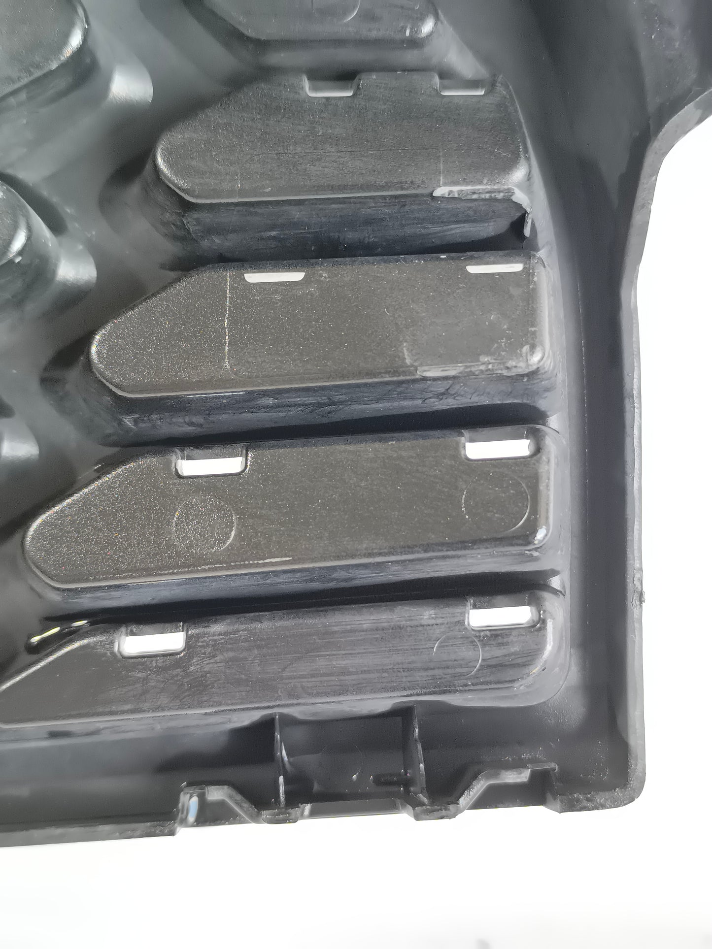 Mascherina anteriore con telecamera Nissan Qashqai (J10) 2010-2013 Resyling cod: A0455283 ecoAG8499