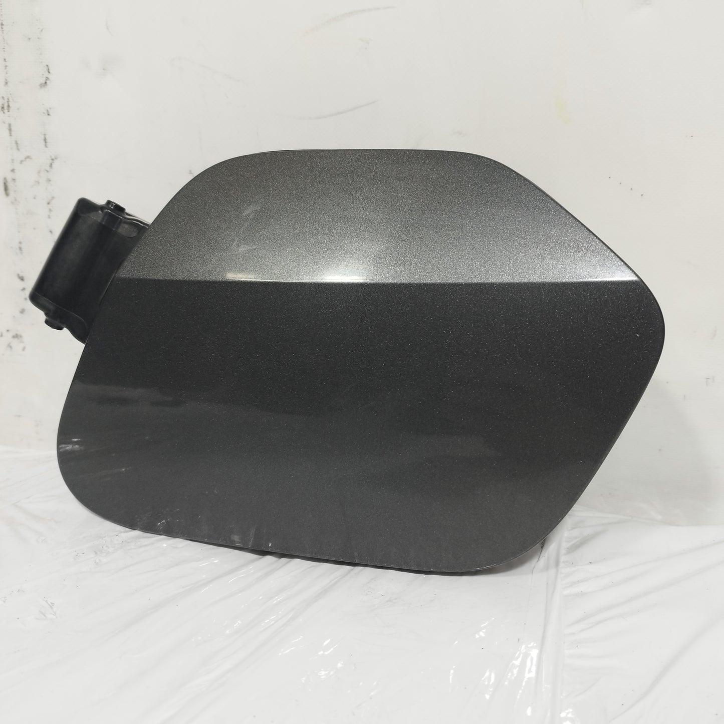 Sportellino carburante grigio scuro Opel Corsa F 2021 cod: 39167574 ecoAC14591