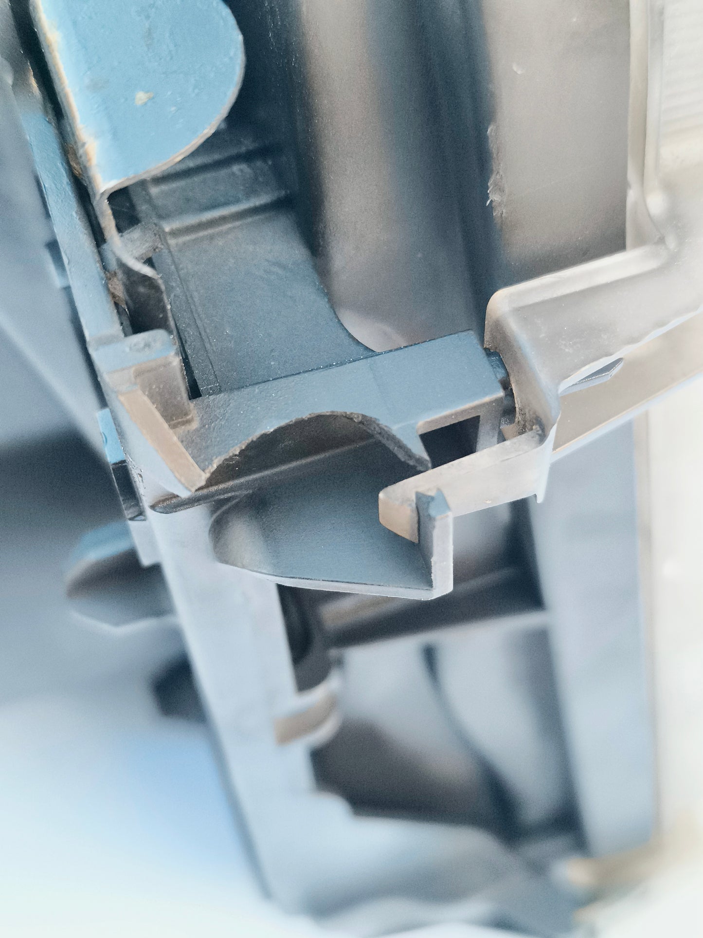 Left Xenon front light Land Rover / Range Rover Sport year 2011 ecoAG6377