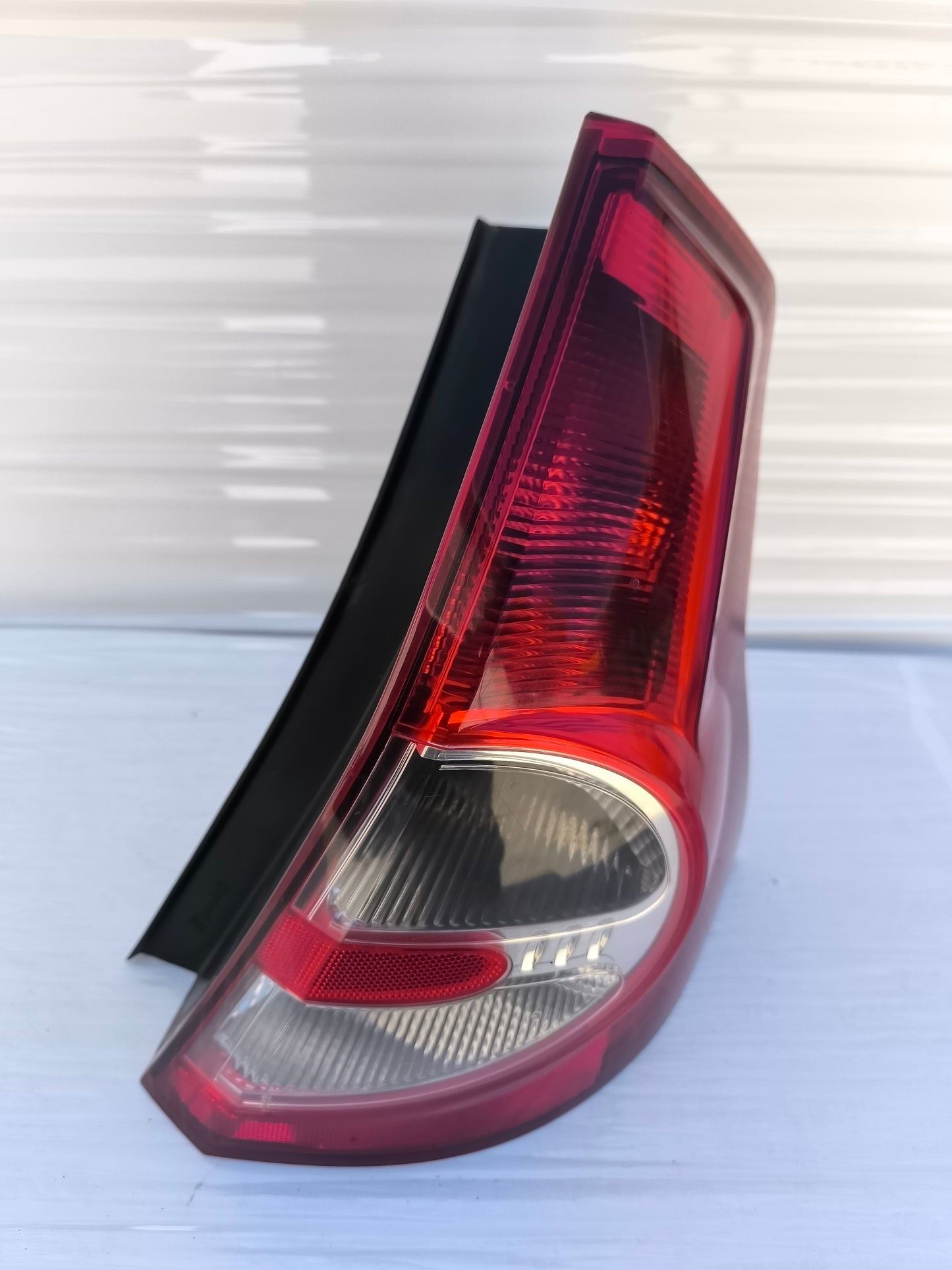 Fanale posteriore dx Dacia Sandero anno 2009 ecoAG8096