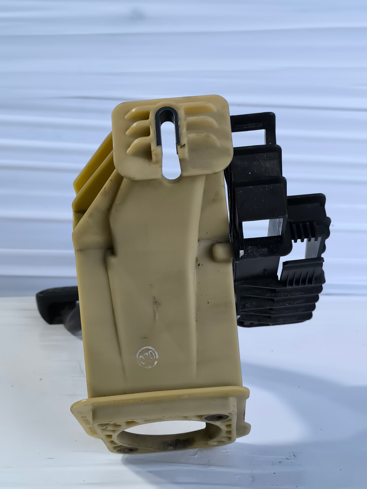 Pedale freno / frizione cambio automatico Bmw serie 5 F10 / F11 2010-2017 cod: 35116782665 ecoAG8508