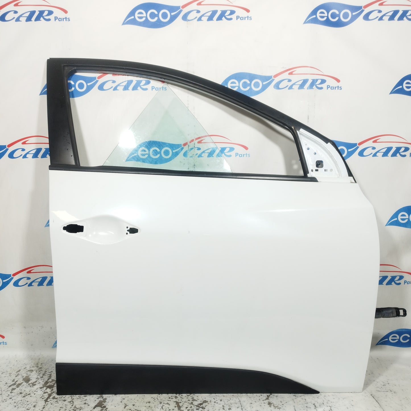 Front right door white Hyundai IX35 2011 ecoAC9930