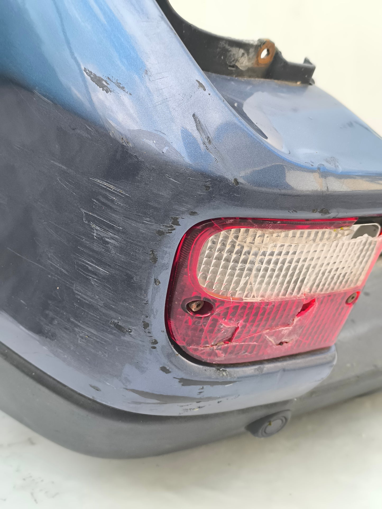 Paraurti posteriore con sensori blu Land Rover Freelander anno 2004 ecoAG7507