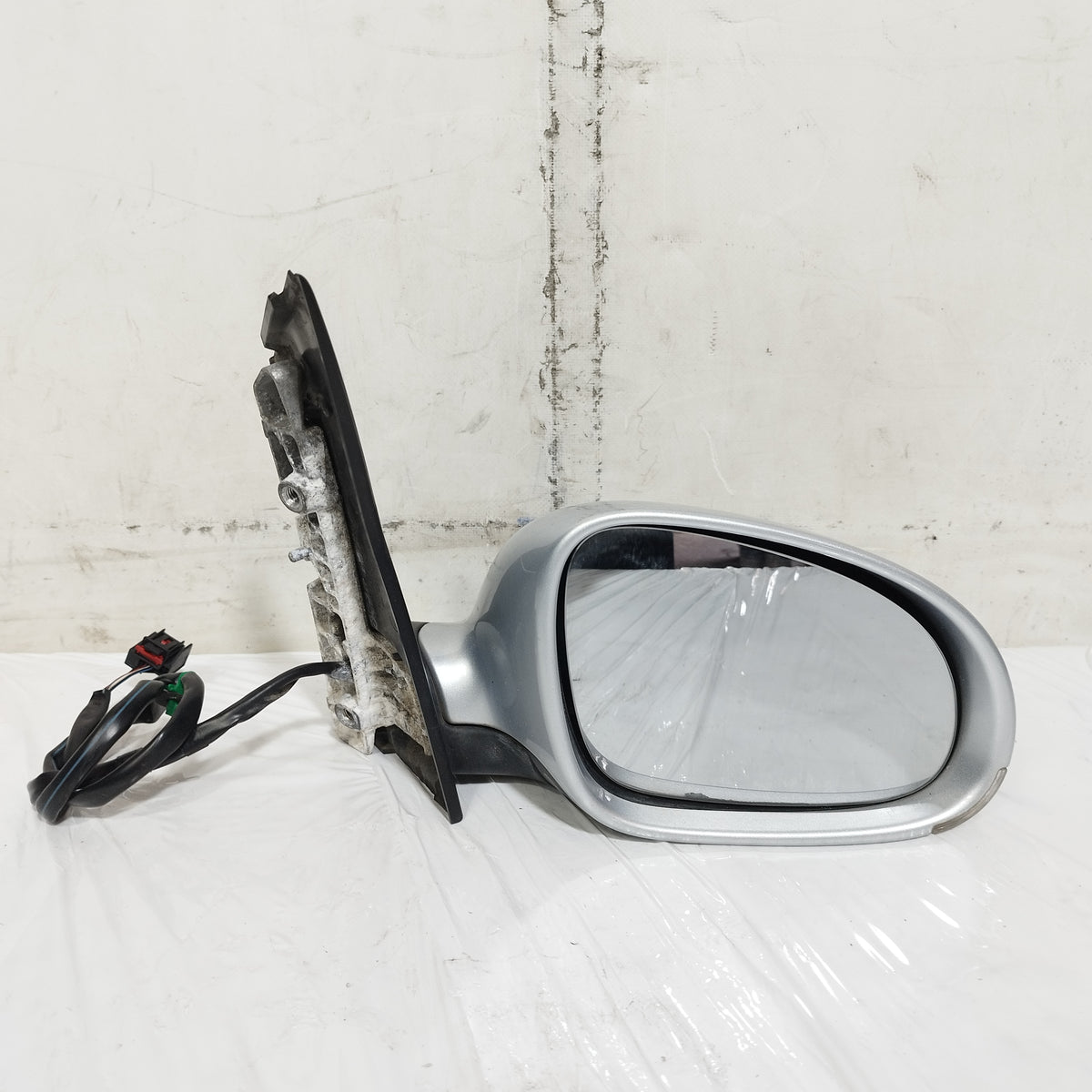 Specchietto elettrico anteriore dx Volkswagen Golf V 2003-2009 6 fili ecoAC16623