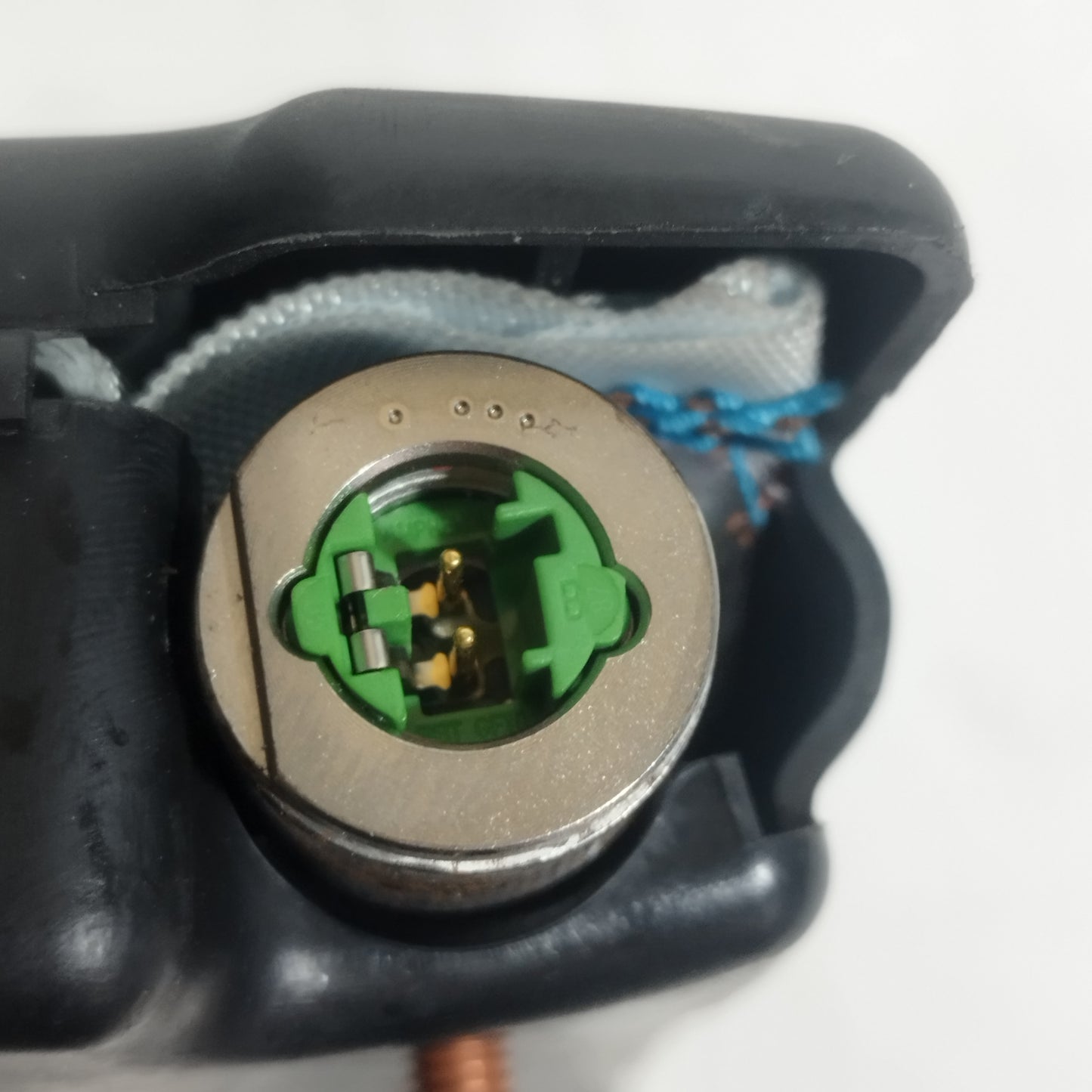 Airbag sedilie anteriore sx Renault Clio IV (X98) 2014-2019 cod: 985H1684R ecoAC16536