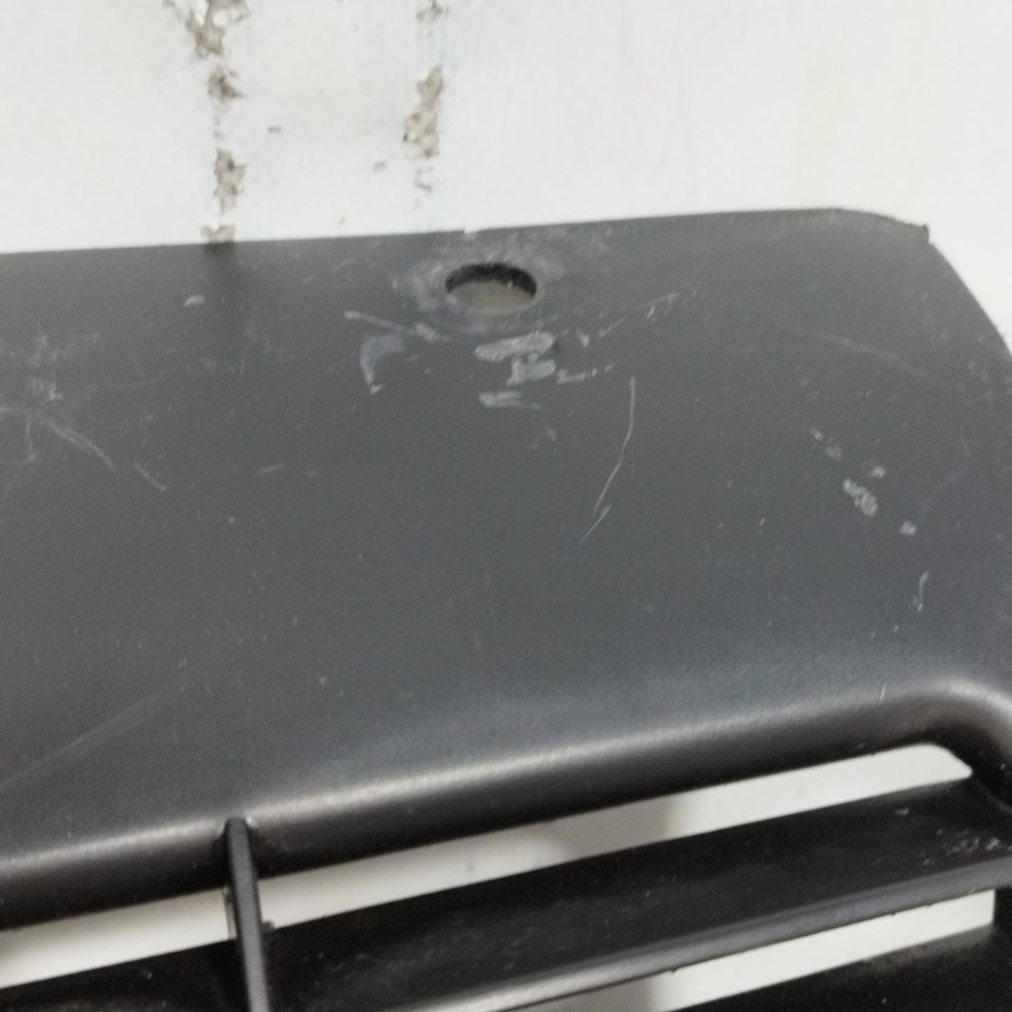 Peugeot 206 2004 ecoAC10605 grauer Kühlergrill