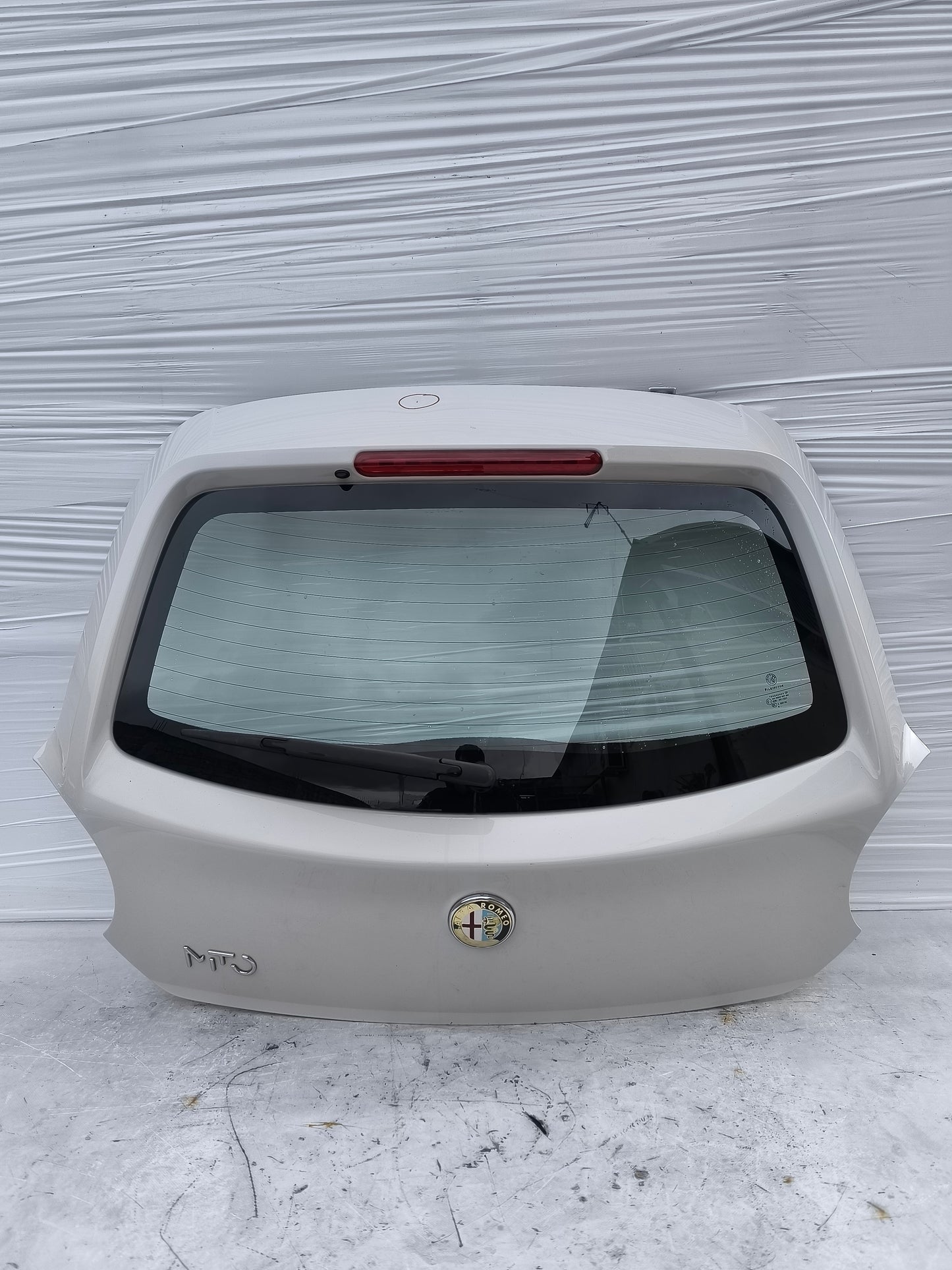 Portellone color panna Alfa Romeo Mito ecoAG7978
