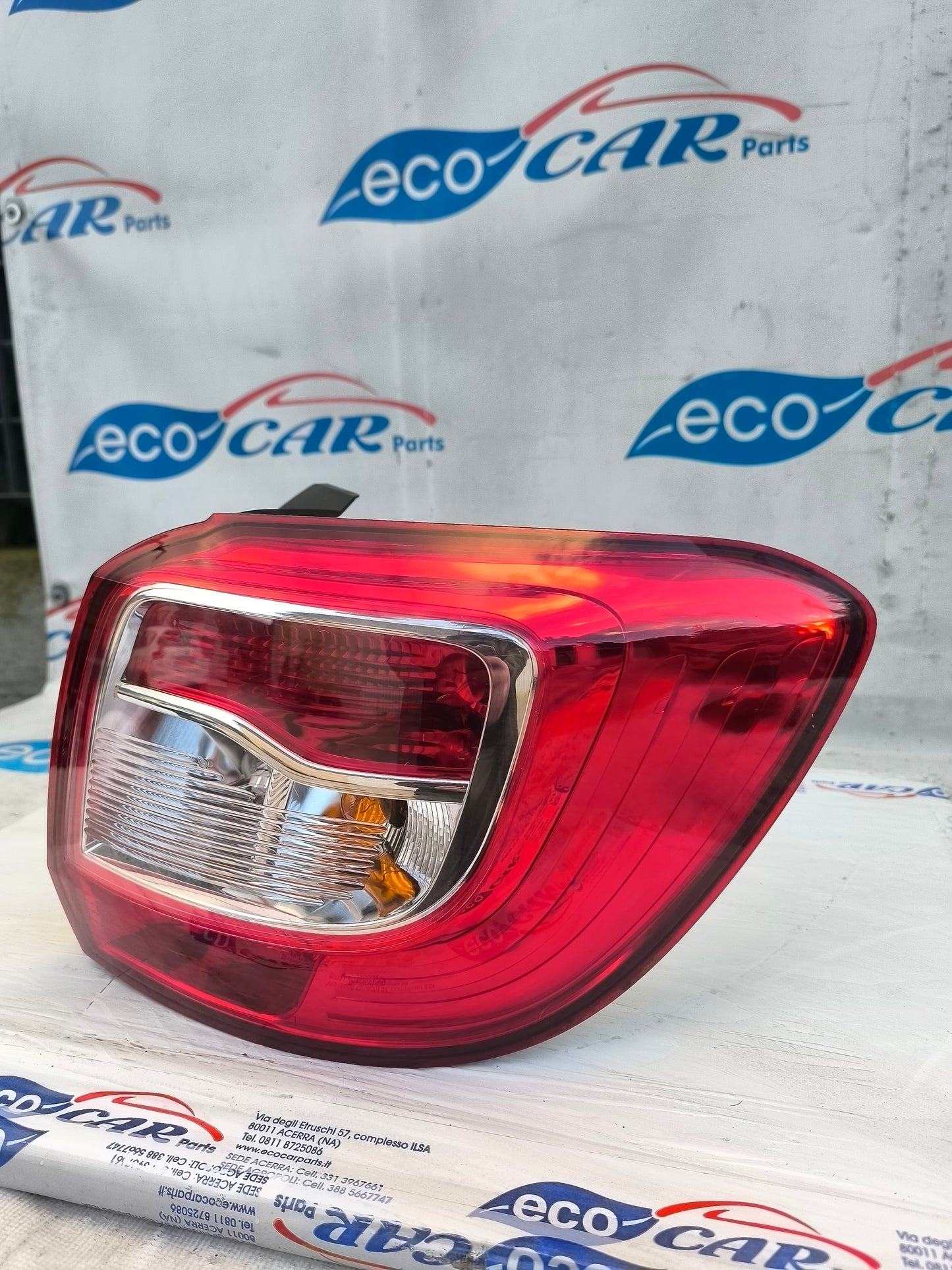 Dacia Sandero 2014 ecoAG5964 right rear light