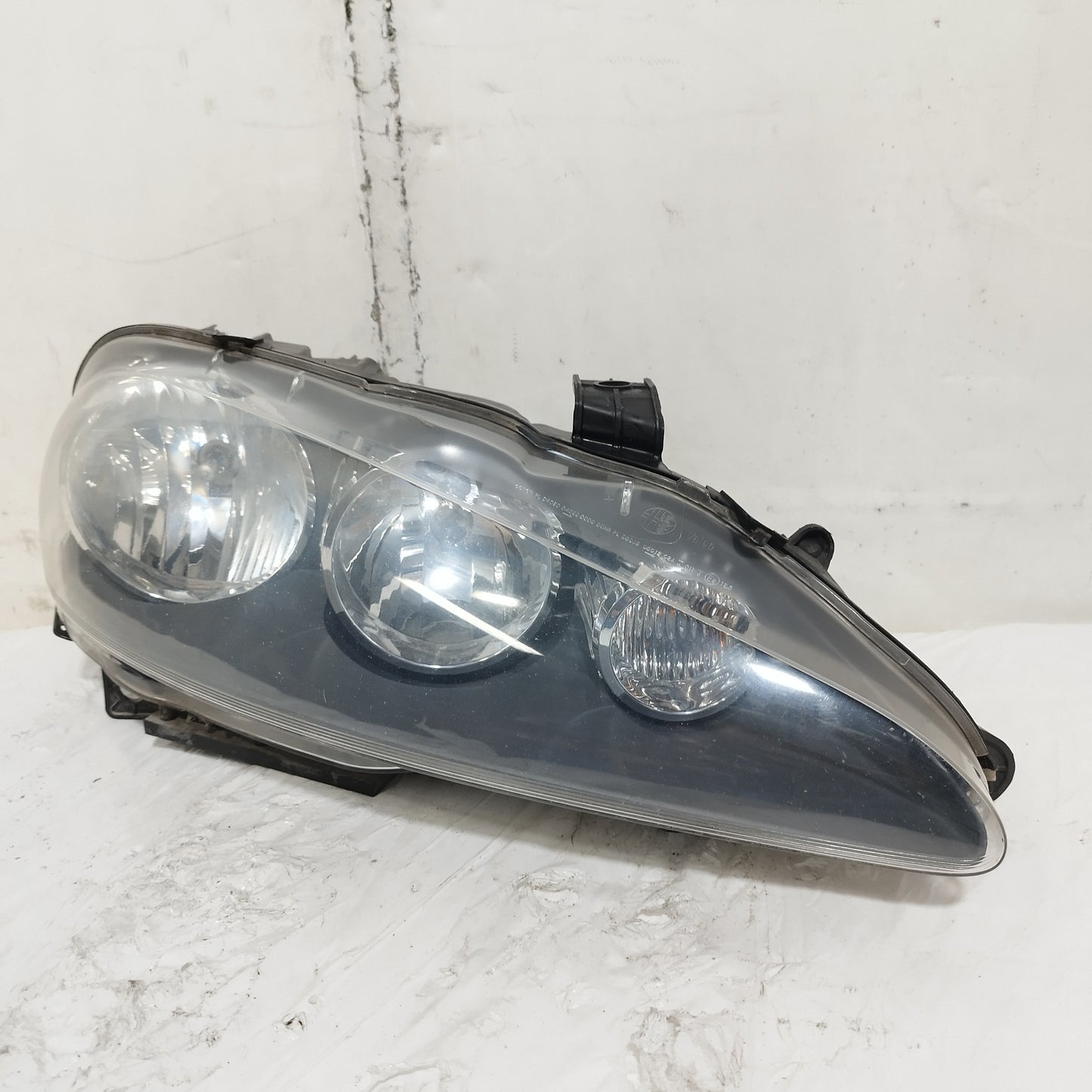 Fanale anteriore dx Alfa Romeo 147 (937) II serie 2004-2008 cod: 89101231 VALEO ecoAC16578