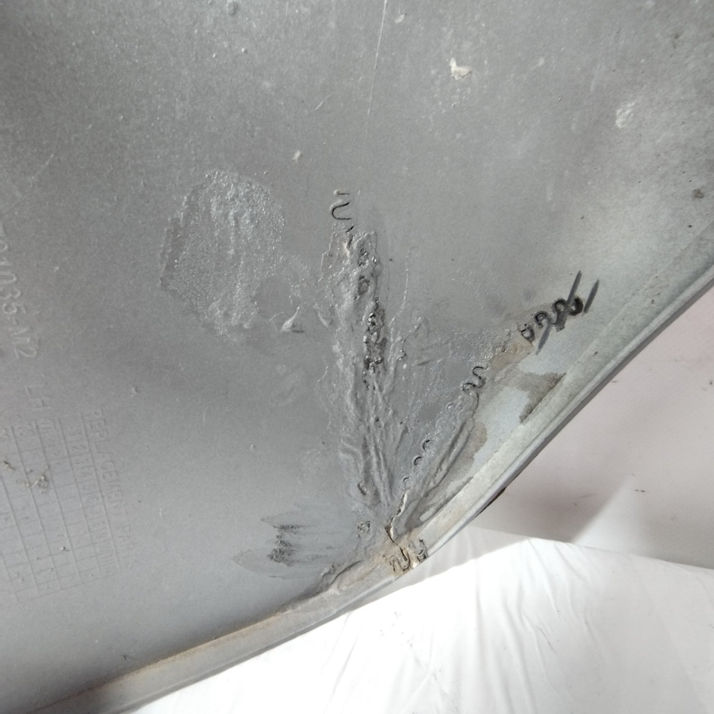 Dark grey rear mudguard left Smart fortwo 450 2004 ecoAC12369