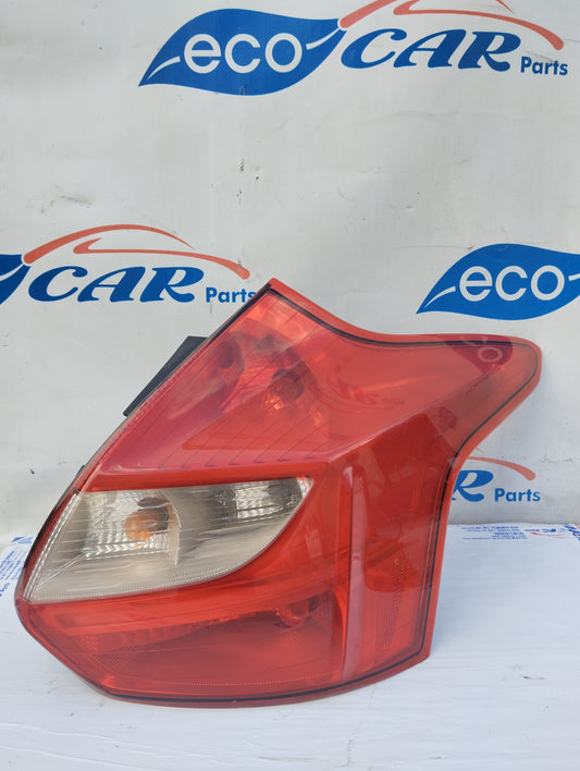 Ford Focus 2011 ecoAG5671 right rear light