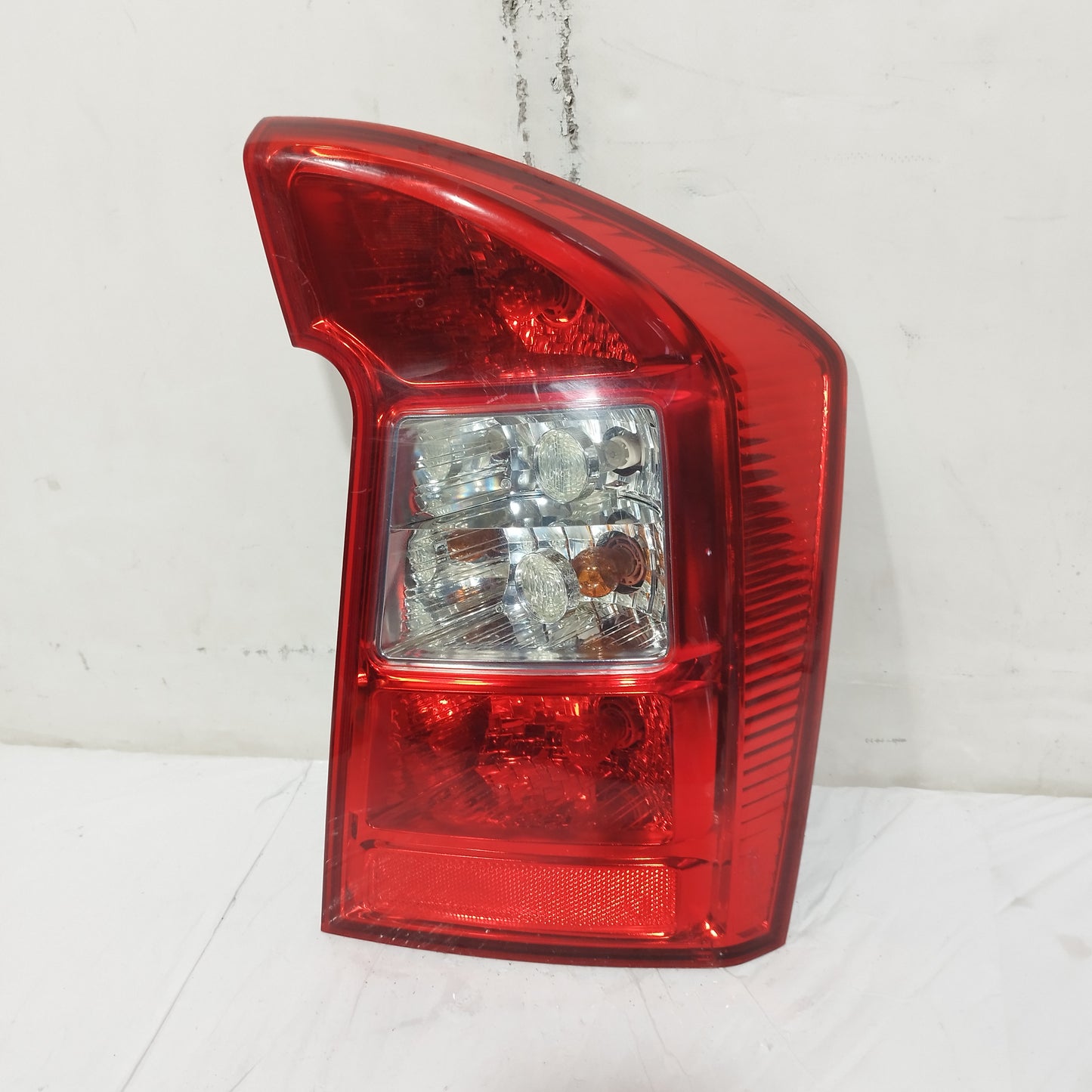 Fanale posteriore dx Kia Carens II 2006-2010 cod: 92402-100 ecoAC16430