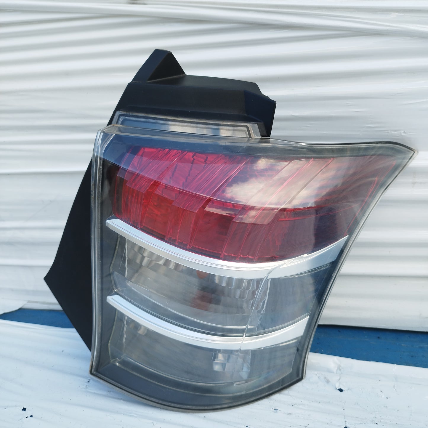 Fanale posteriore dx Toyota IQ 2009-2015 ecoDM185