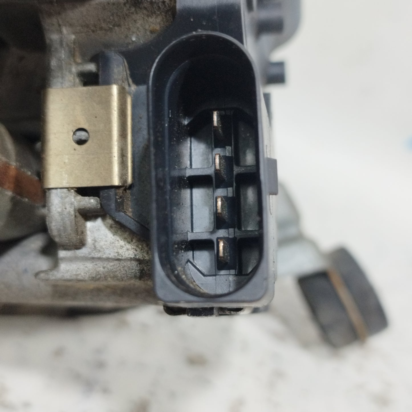 Front windshield wiper motor Volkswagen Golf Plus 2004 code: 3397020720 ecoAC9190