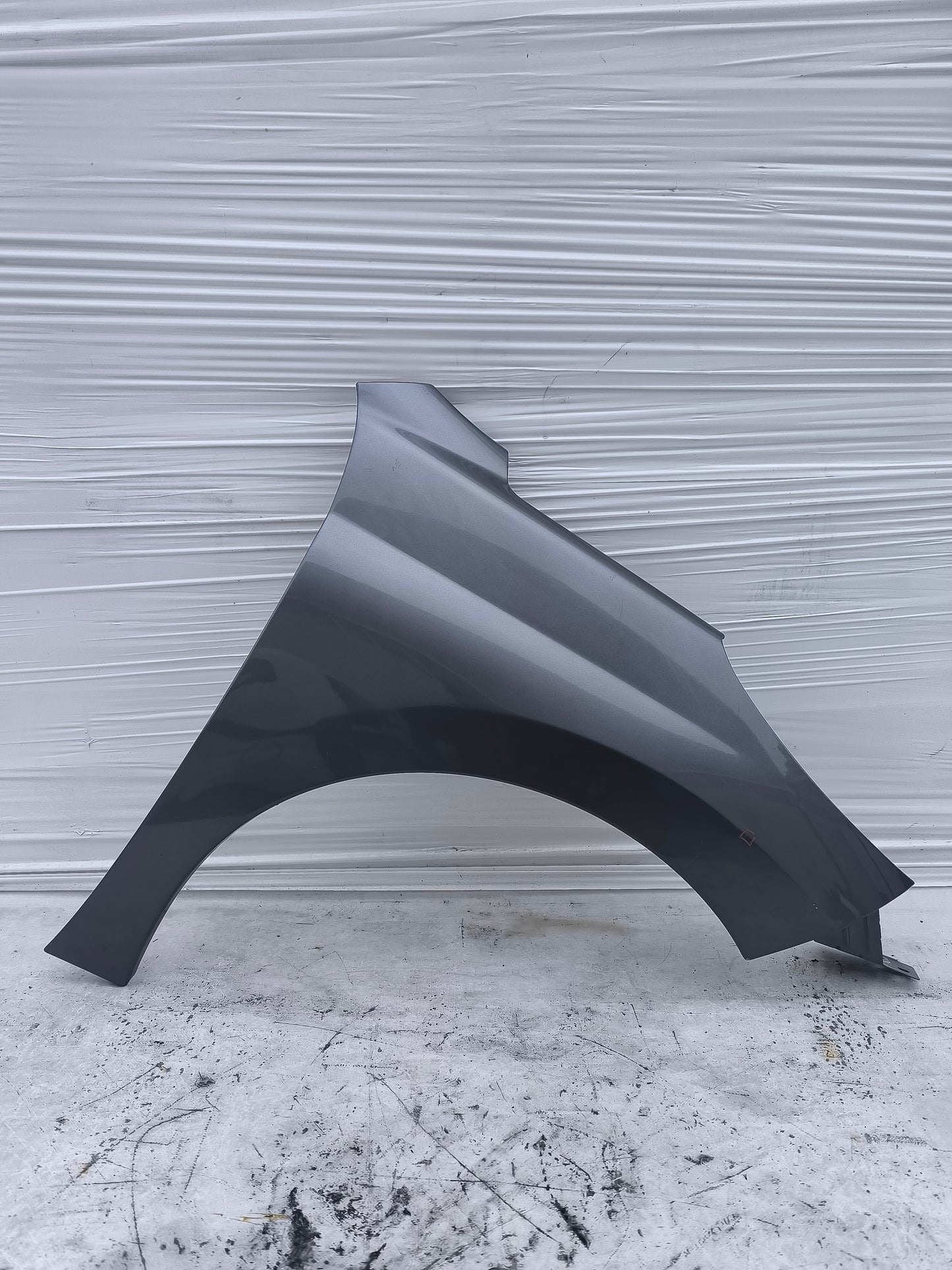 Parafango dx grigio scuro Peugeot 207 ecoAG8221