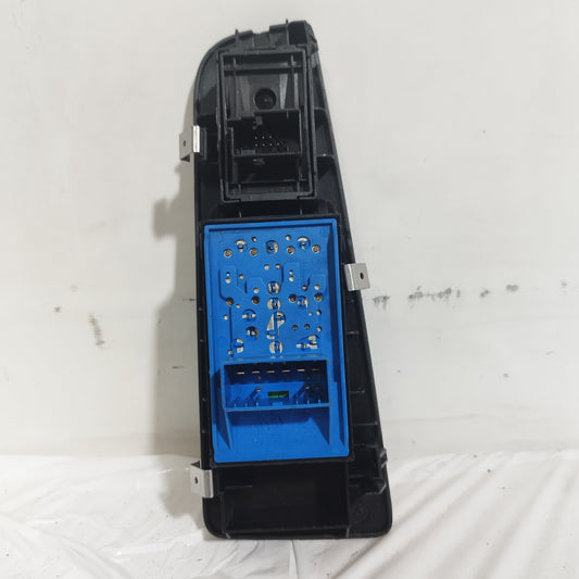 Left front control panel Fiat Grande Punto ecoAG1865