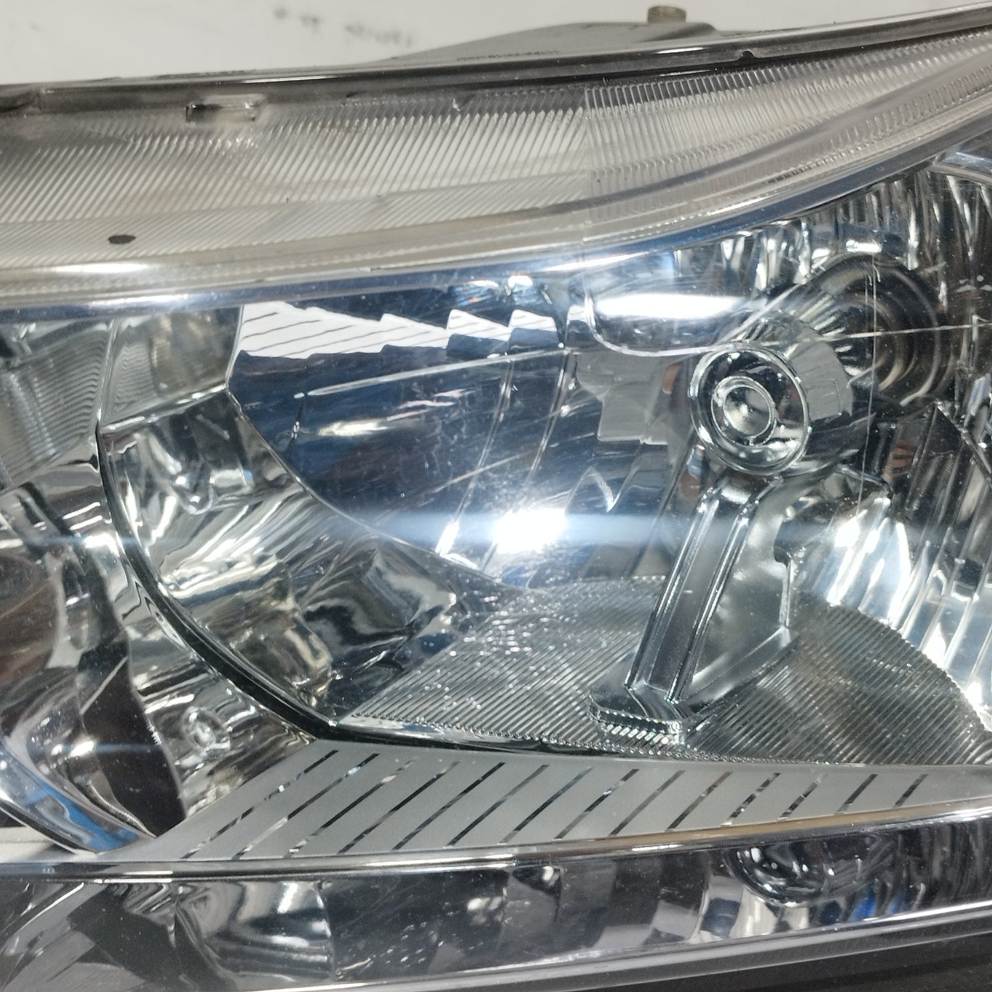 Fanale anteriore sx Chevrolet Cruze 2008-2013 ecoAC14309