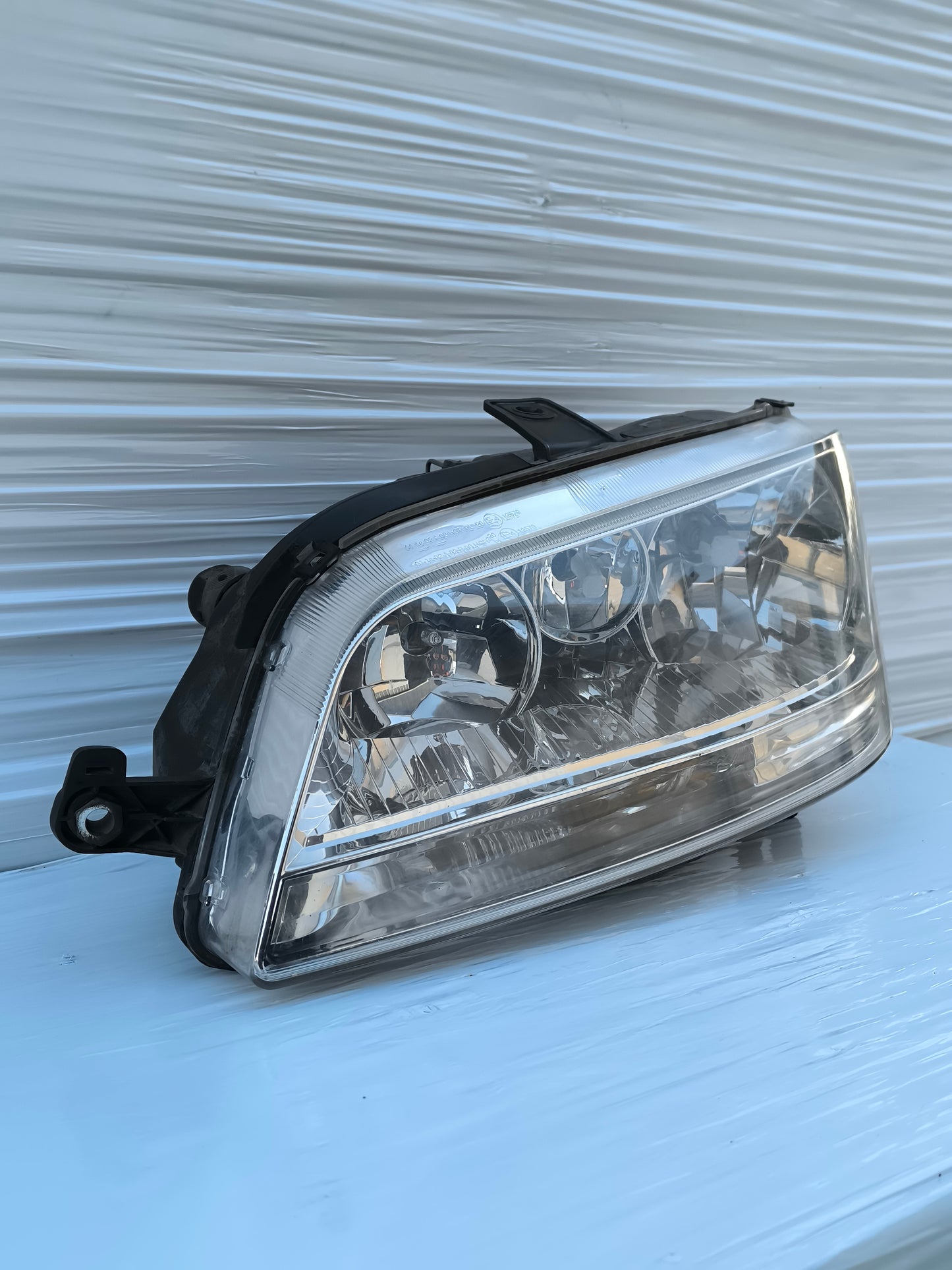 Fanale anteriore sx freccia bianca Fiat Idea / Multipla ecoAG7846