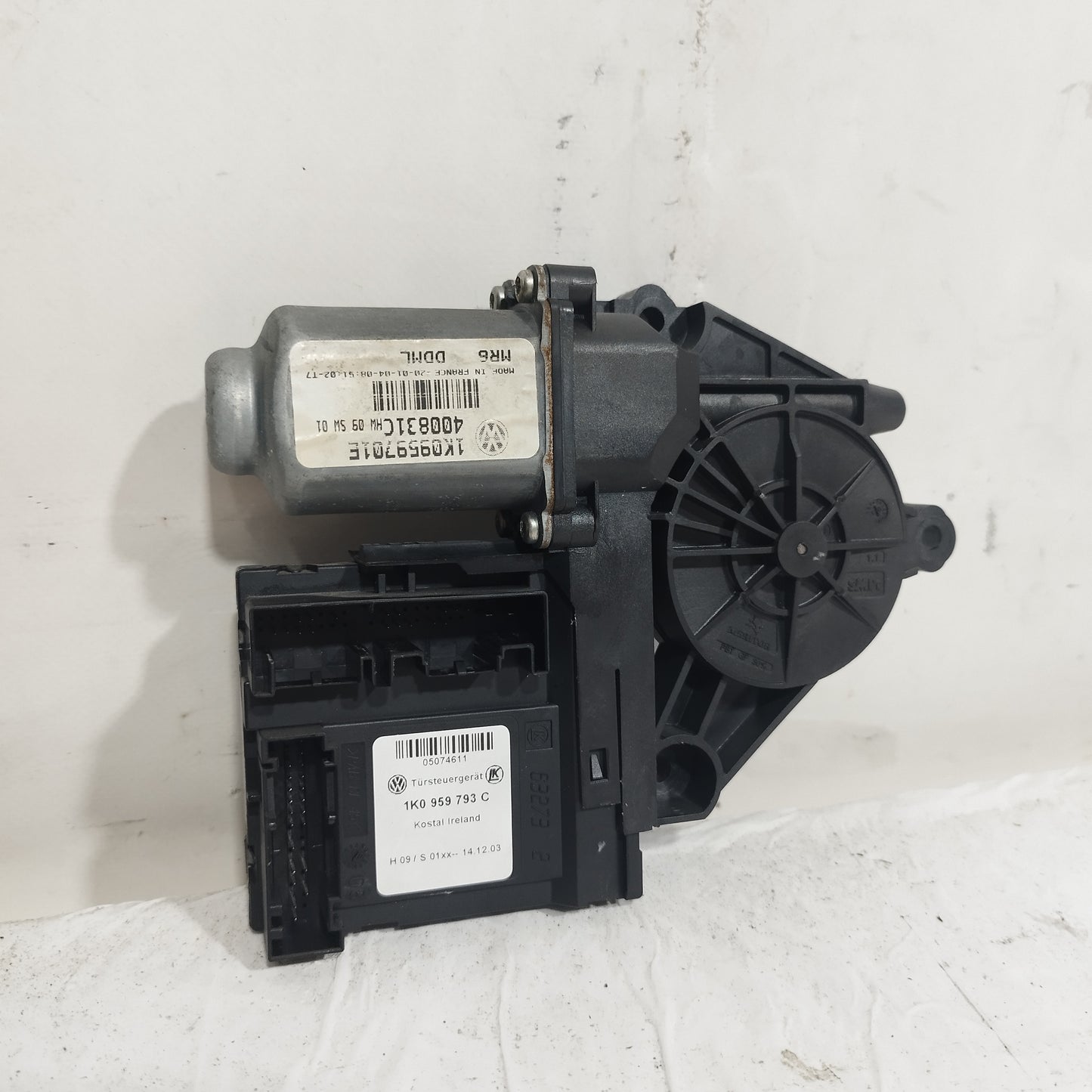 Motorino alzacristalli anteriore sx Volkswagen Golf V (1K1) 2003-2008 cod: 1K0959793C ecoAC16385